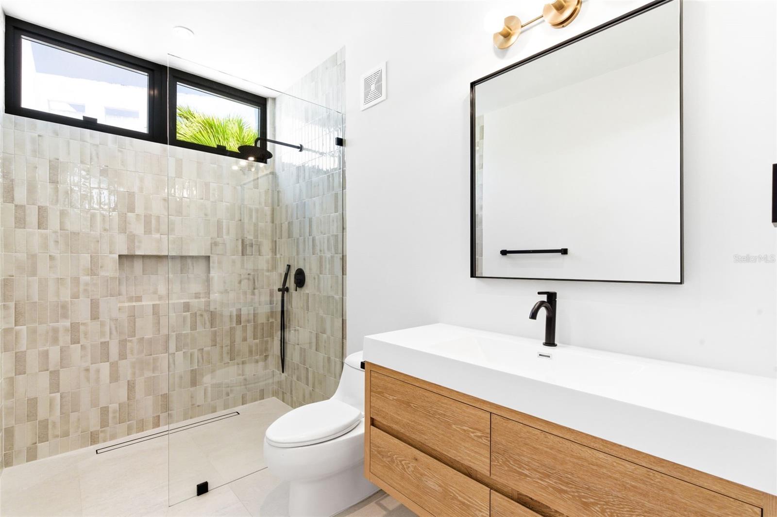 DORADO COUNTRY ESTATES - Residential