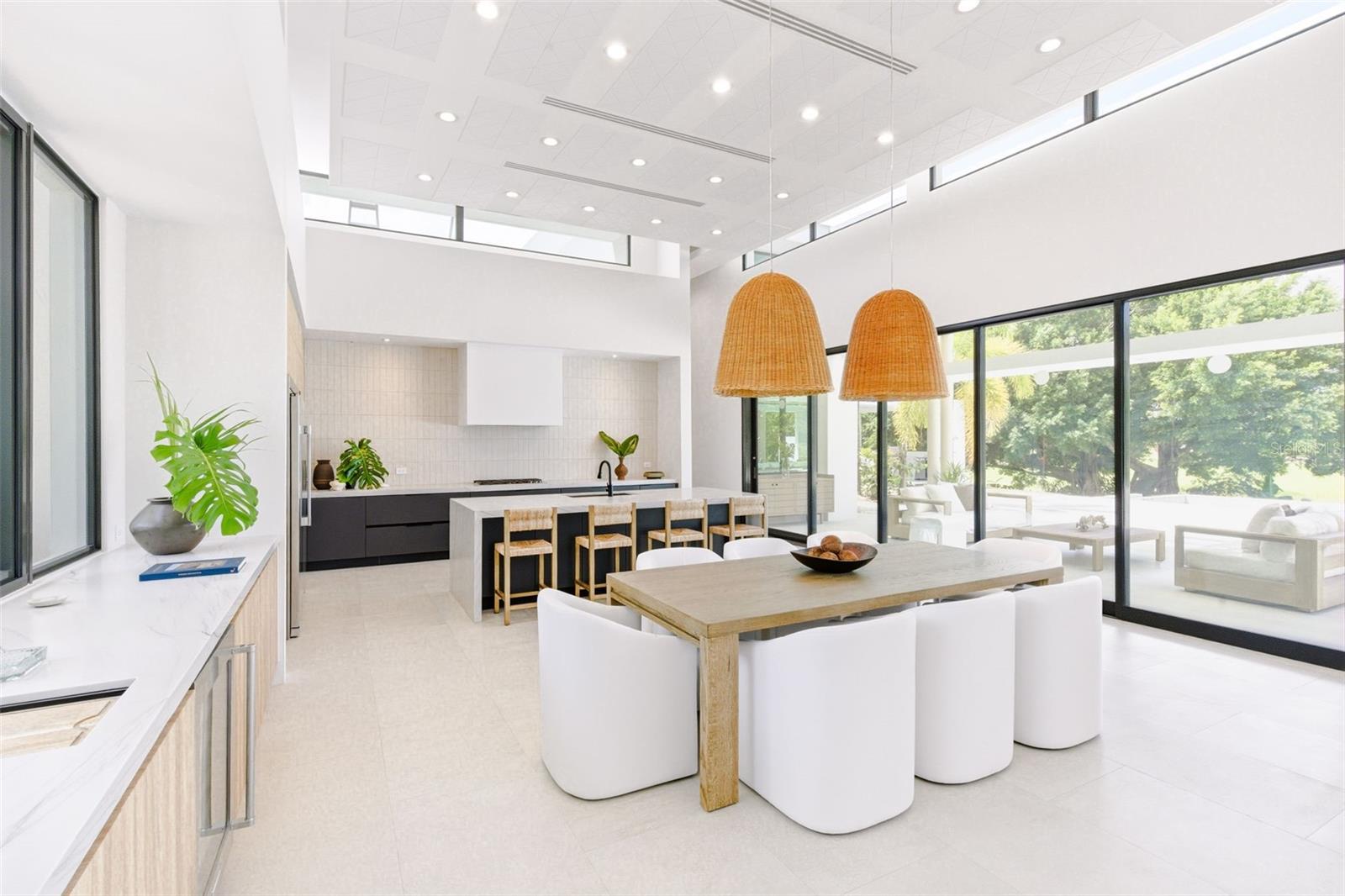 DORADO COUNTRY ESTATES - Residential