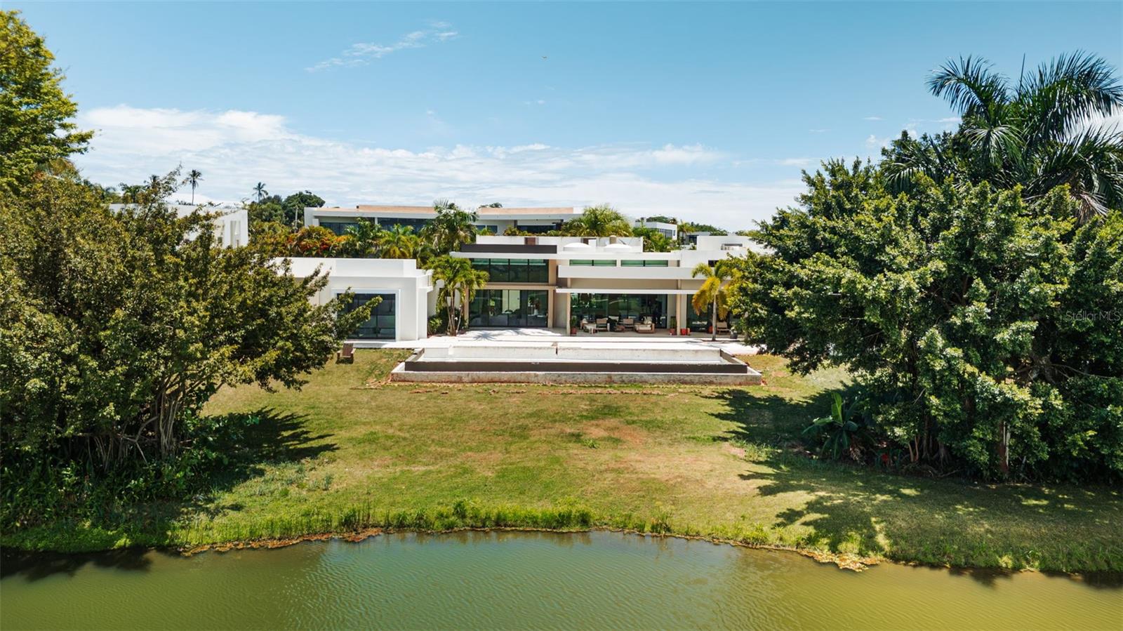 DORADO COUNTRY ESTATES - Residential
