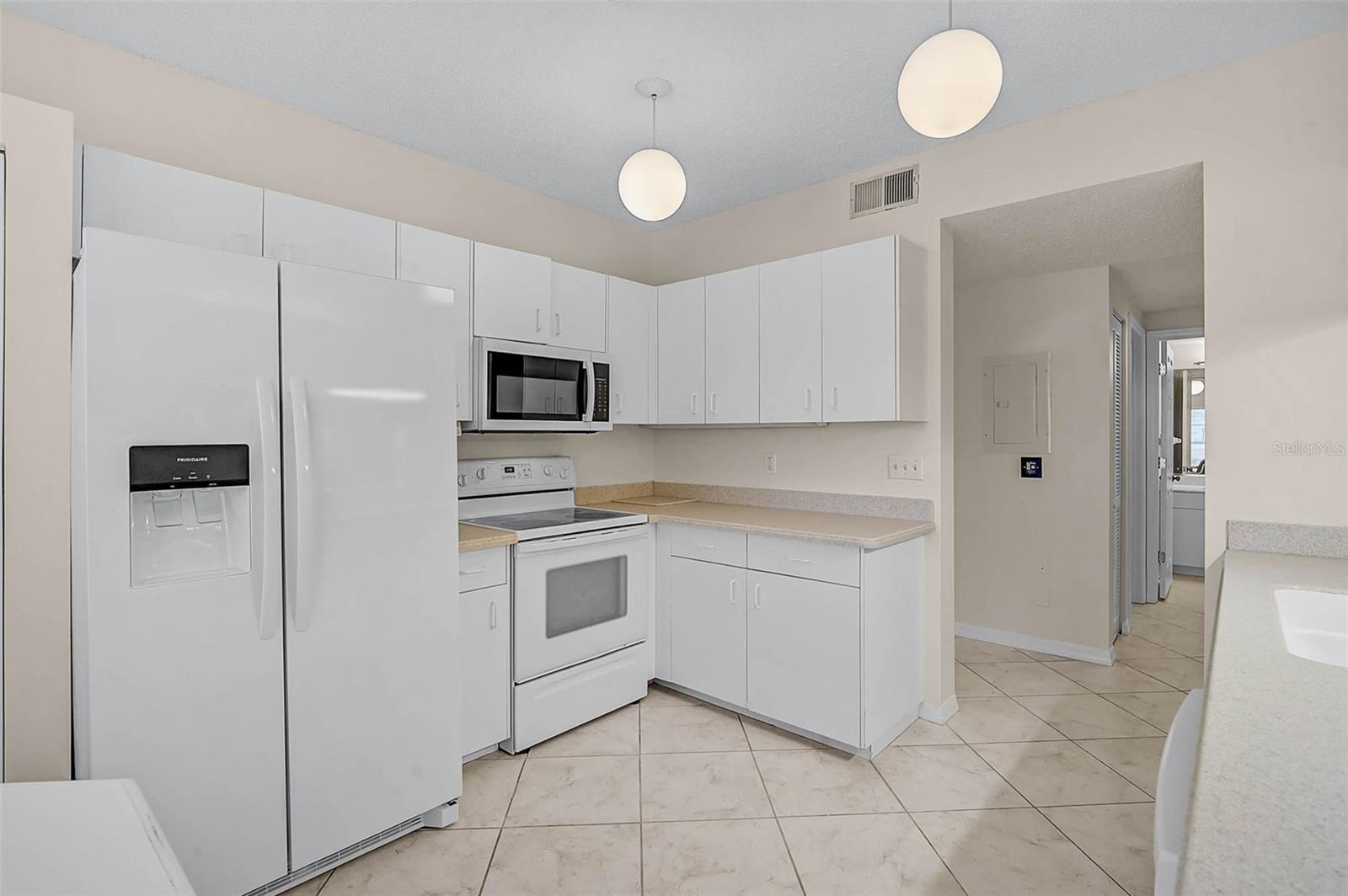 FAIRWAY TRACE - Residential