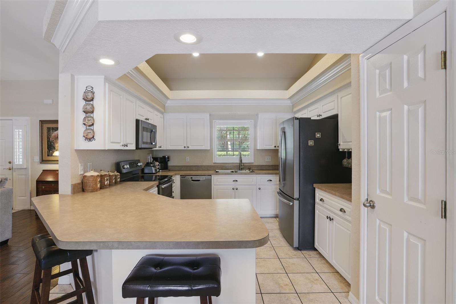 5865 ROSS CREEK ROAD