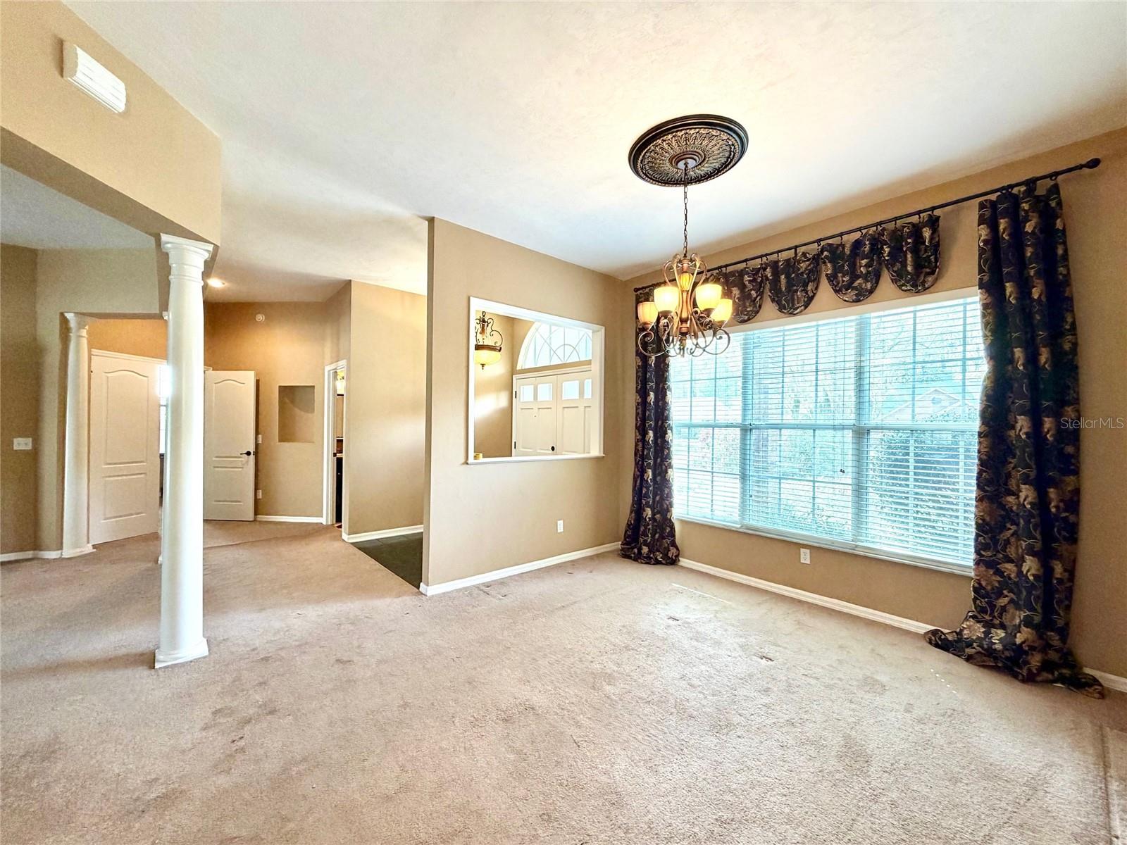 ASHTON - Residential