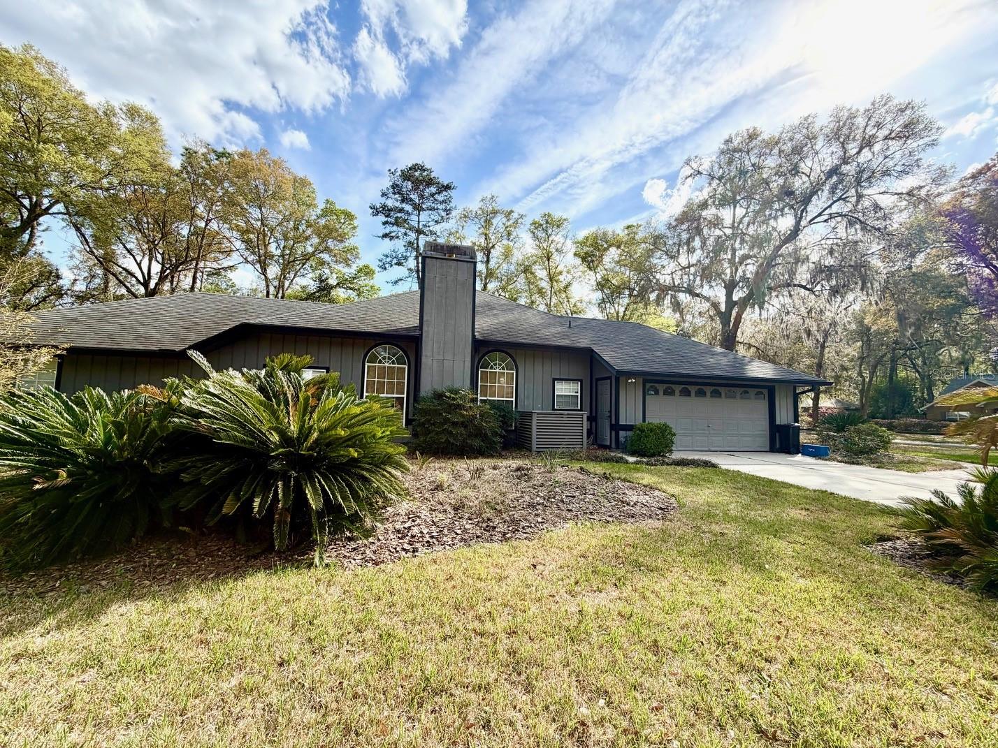 ASHTON - Residential