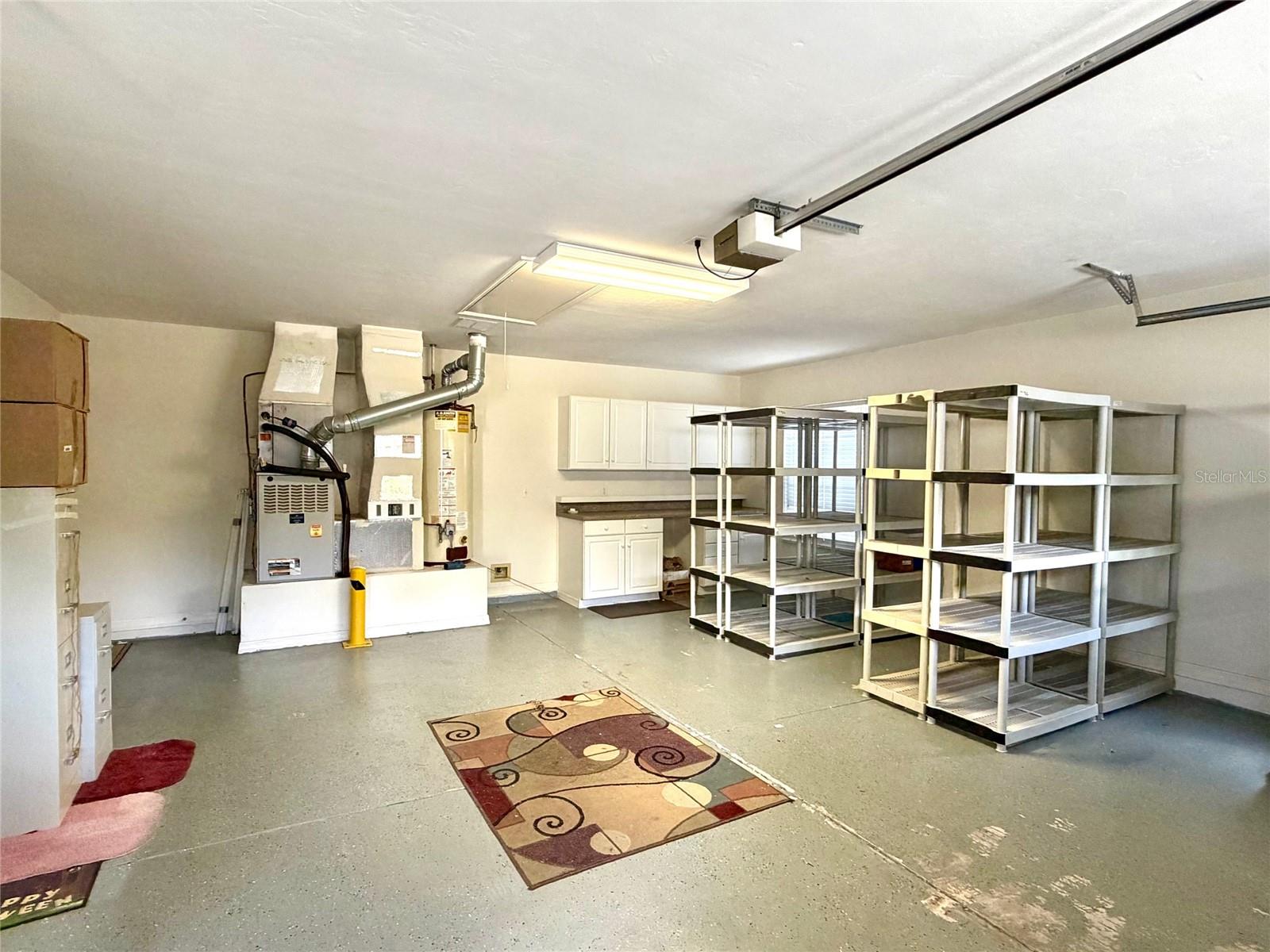 ASHTON - Residential