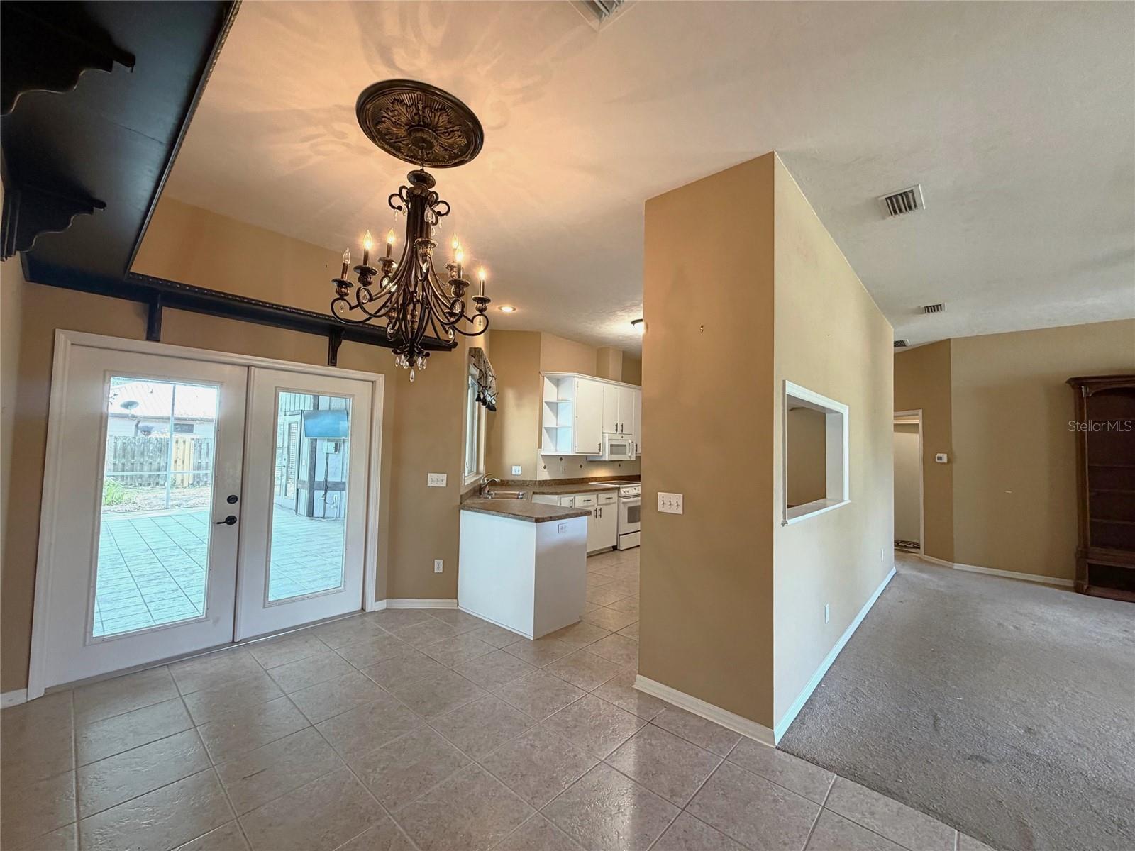 ASHTON - Residential