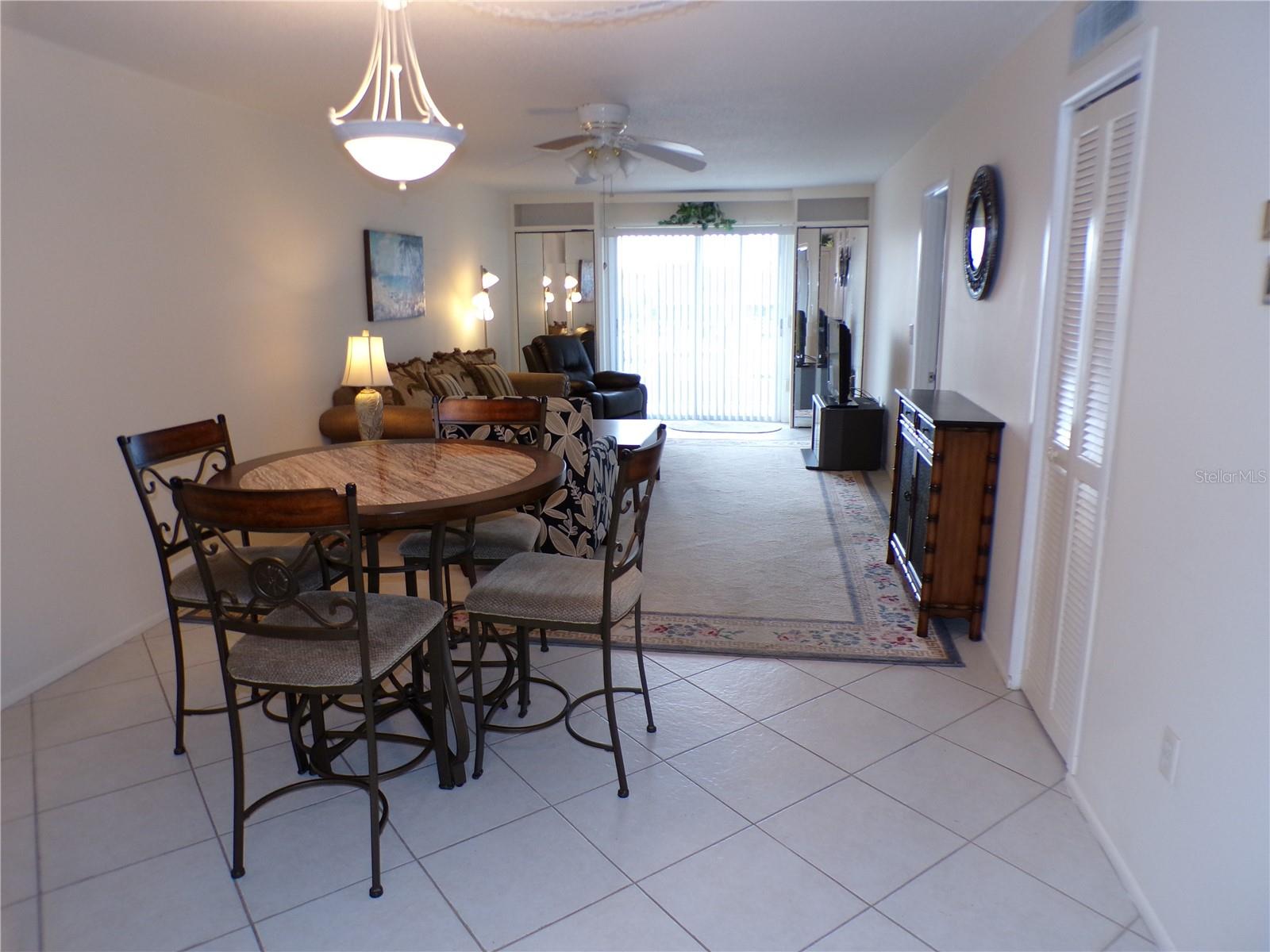 COUNTRY CLUB APTS - Residential Lease