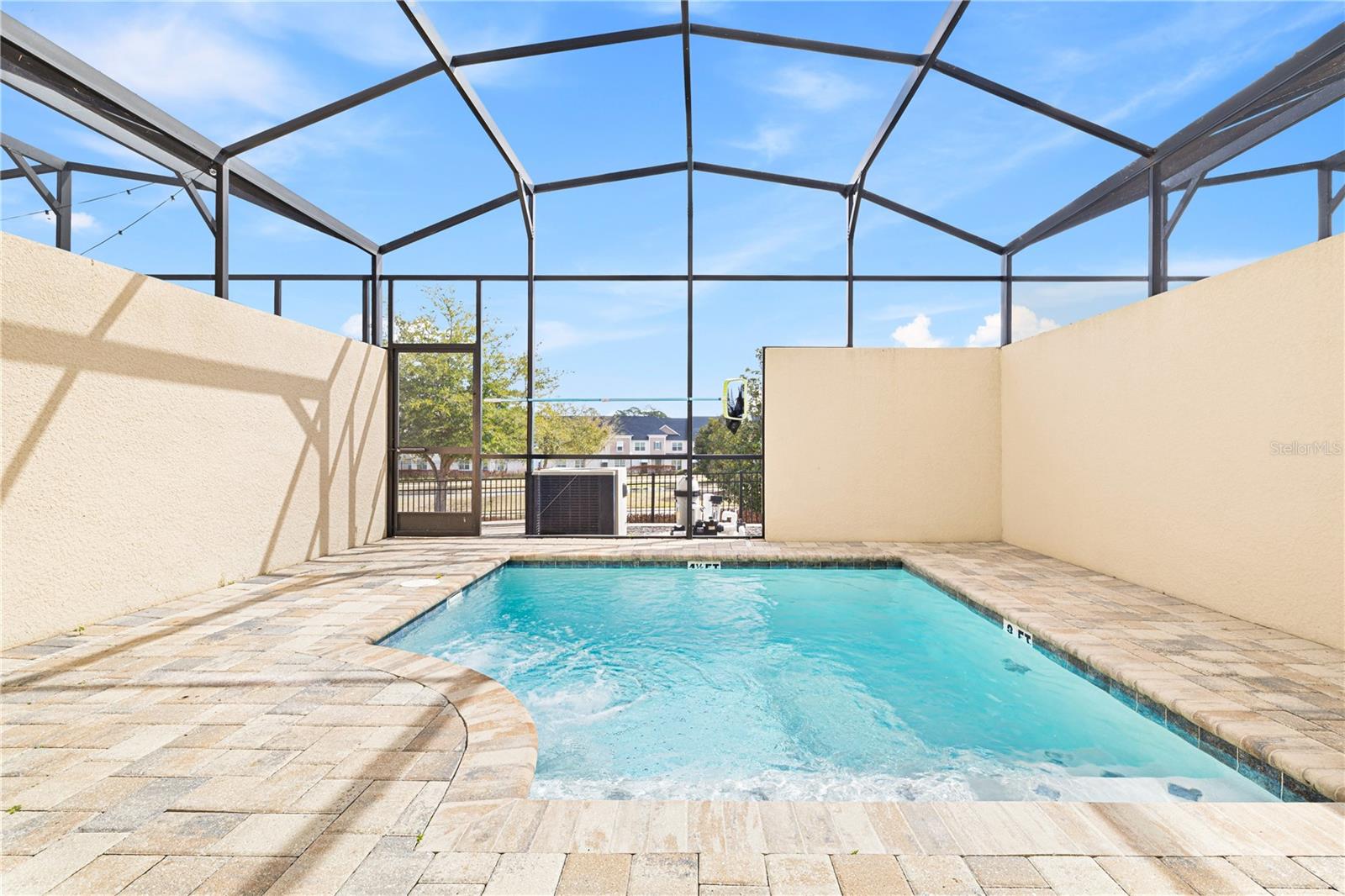 SOLARA RESORT - Residential