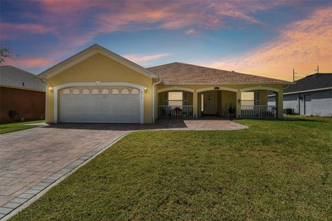 A home in SEFFNER