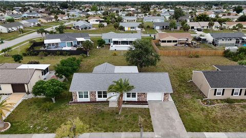 A home in PORT CHARLOTTE