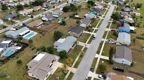 A home in PORT CHARLOTTE