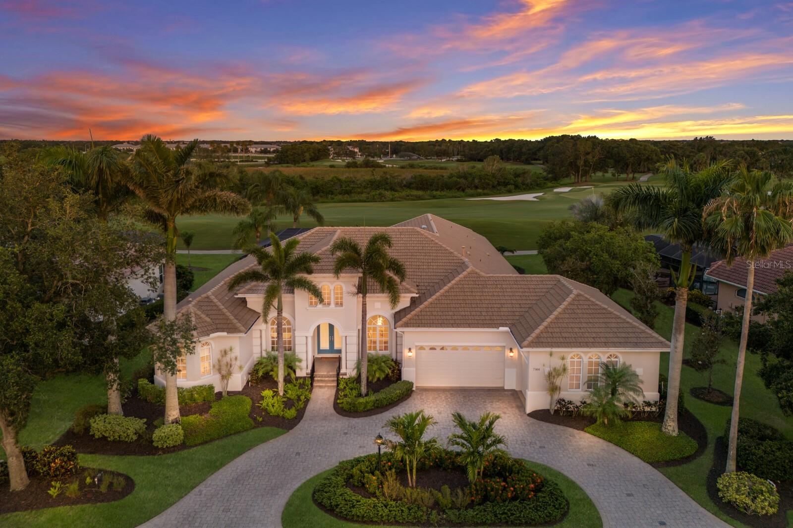 7144 ASHLAND GLEN