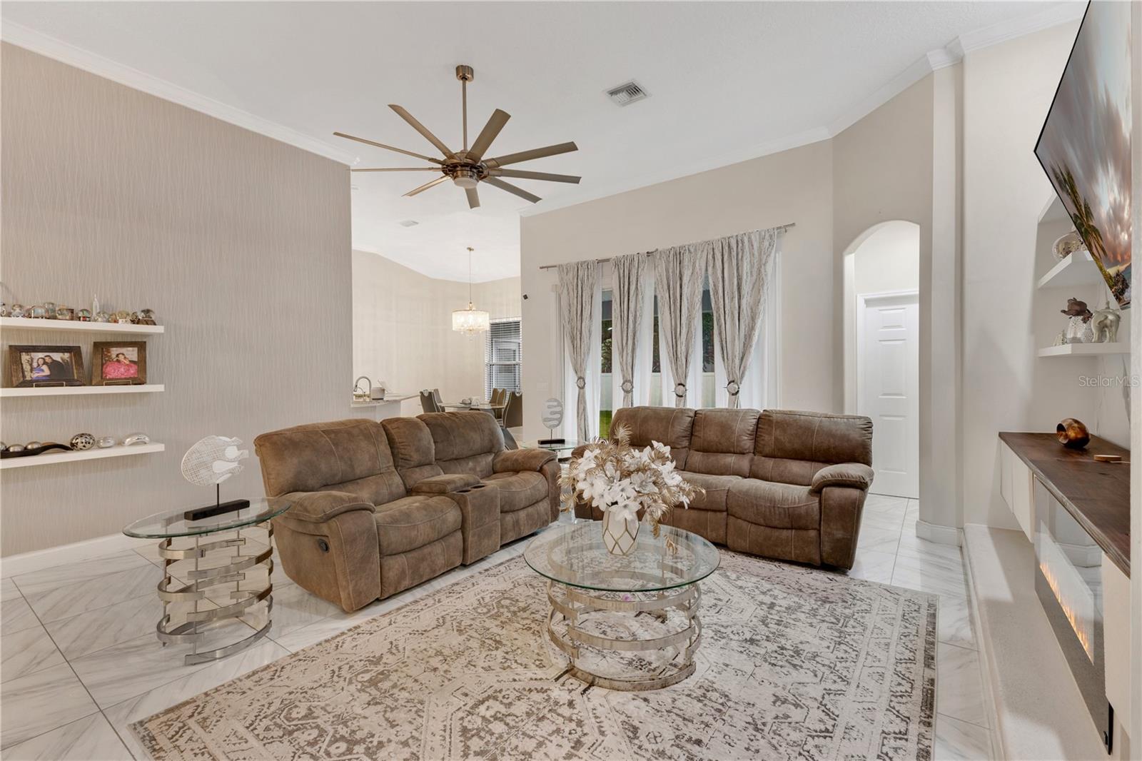 1621 MARINA LAKE DRIVE