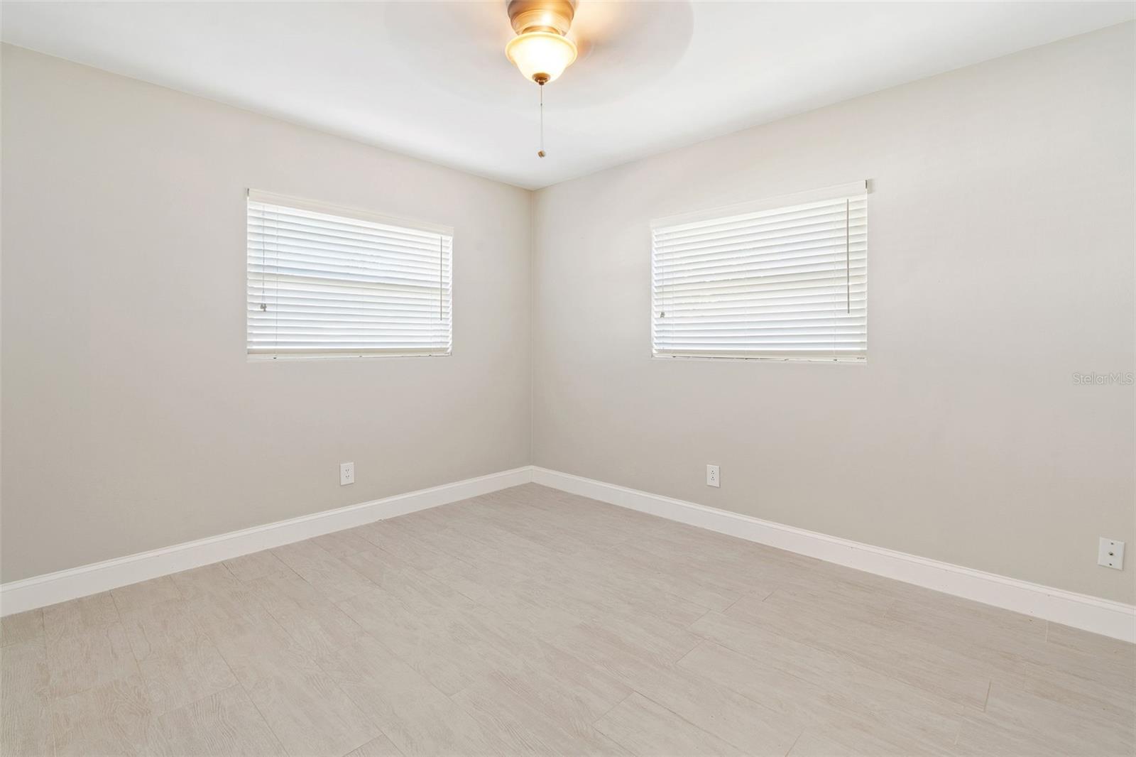 OAKHURST GROVES - Residential