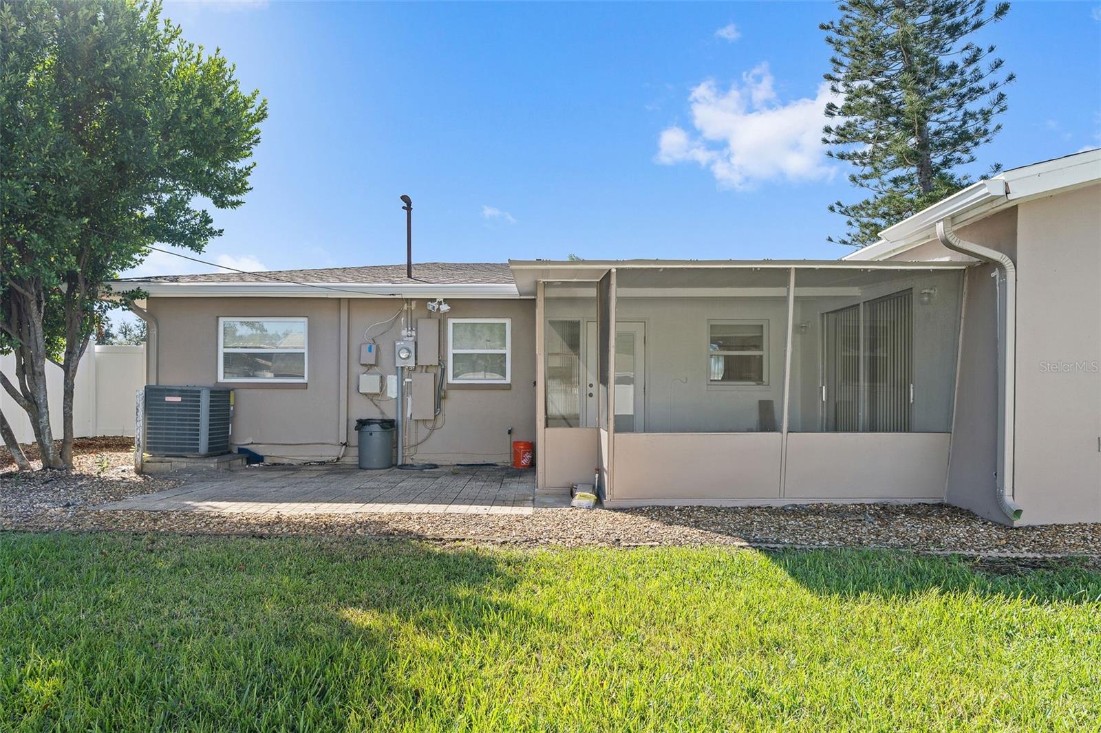 OAKHURST GROVES - Residential