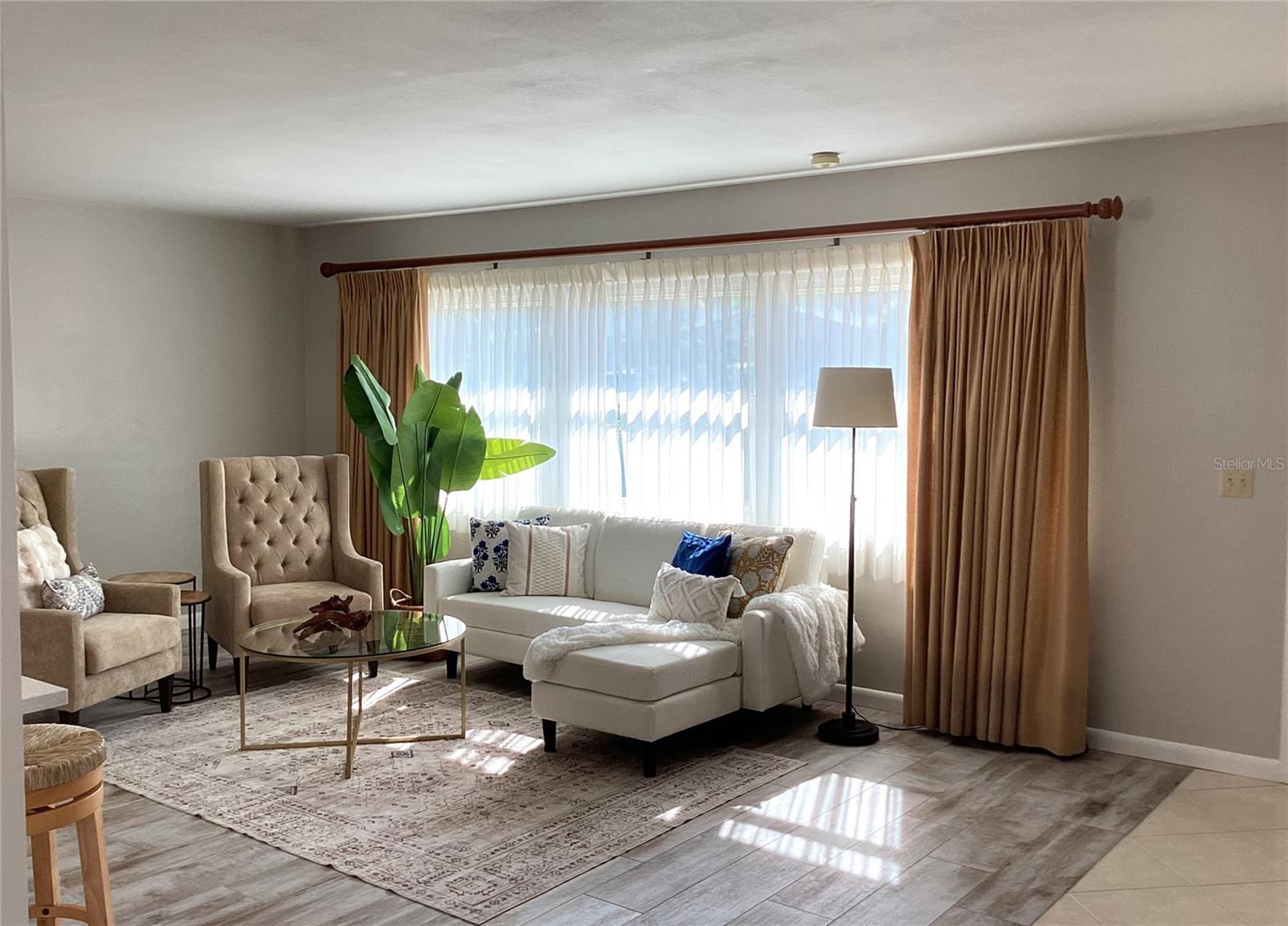 OAKHURST GROVES - Residential