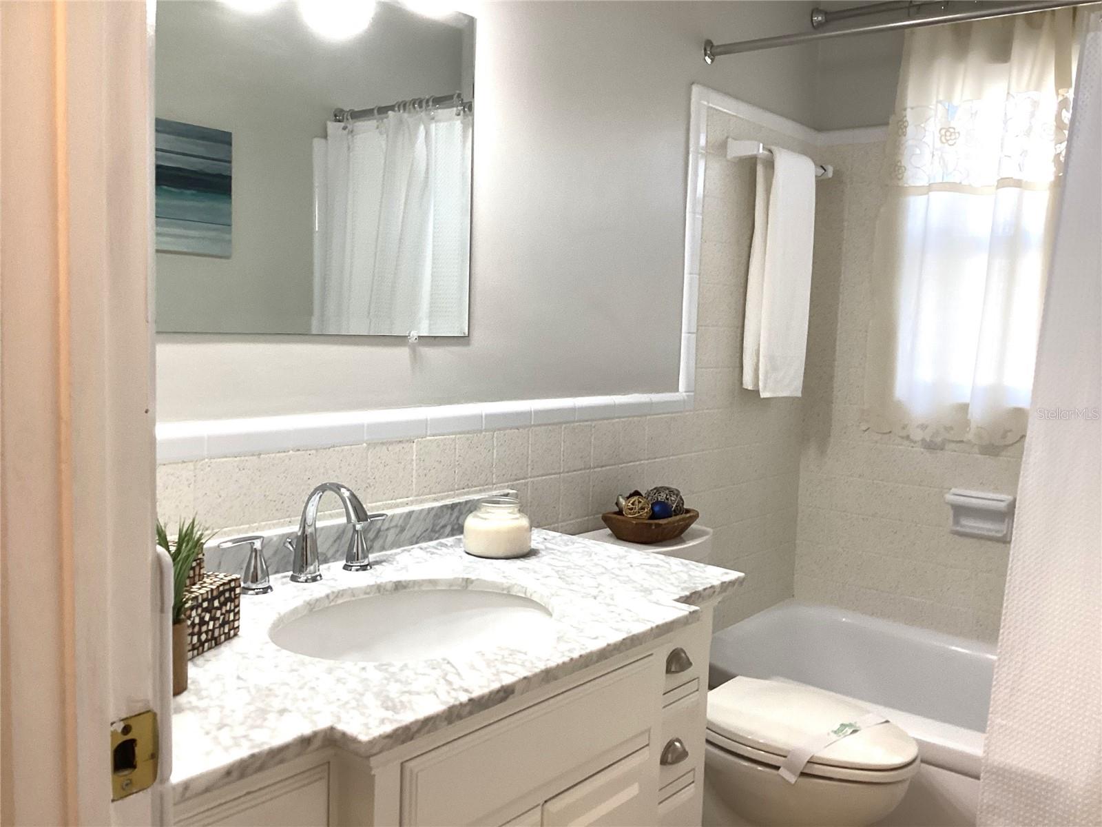 OAKHURST GROVES - Residential