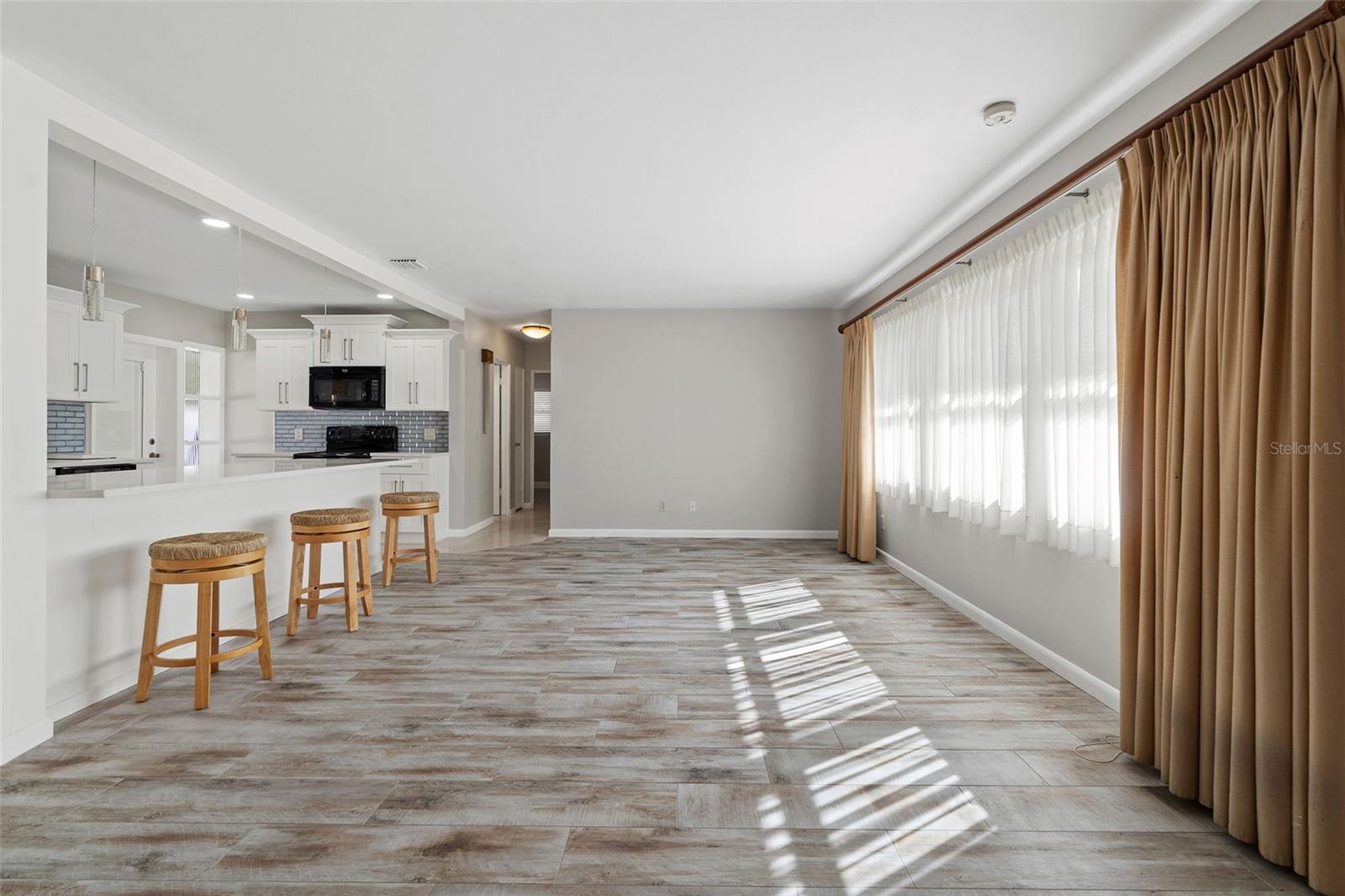 OAKHURST GROVES - Residential