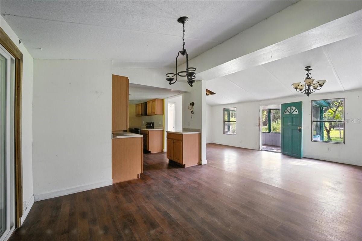 DAYTONA NORTH - Residential