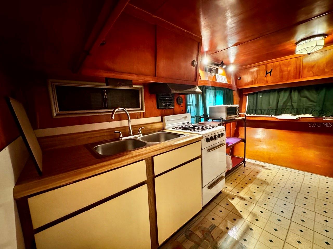 OCALA NATIONAL FOREST CAMPSITES - Residential