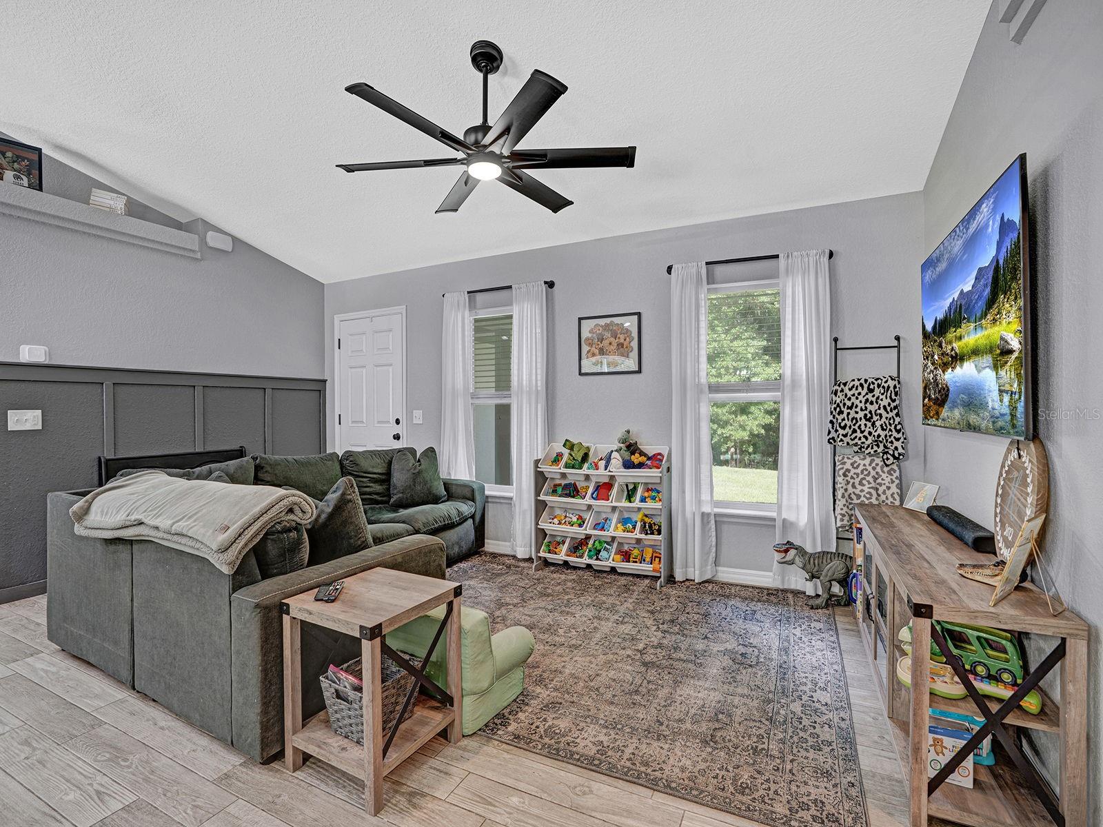 OAK RIDGE FARMS UNREC - Residential