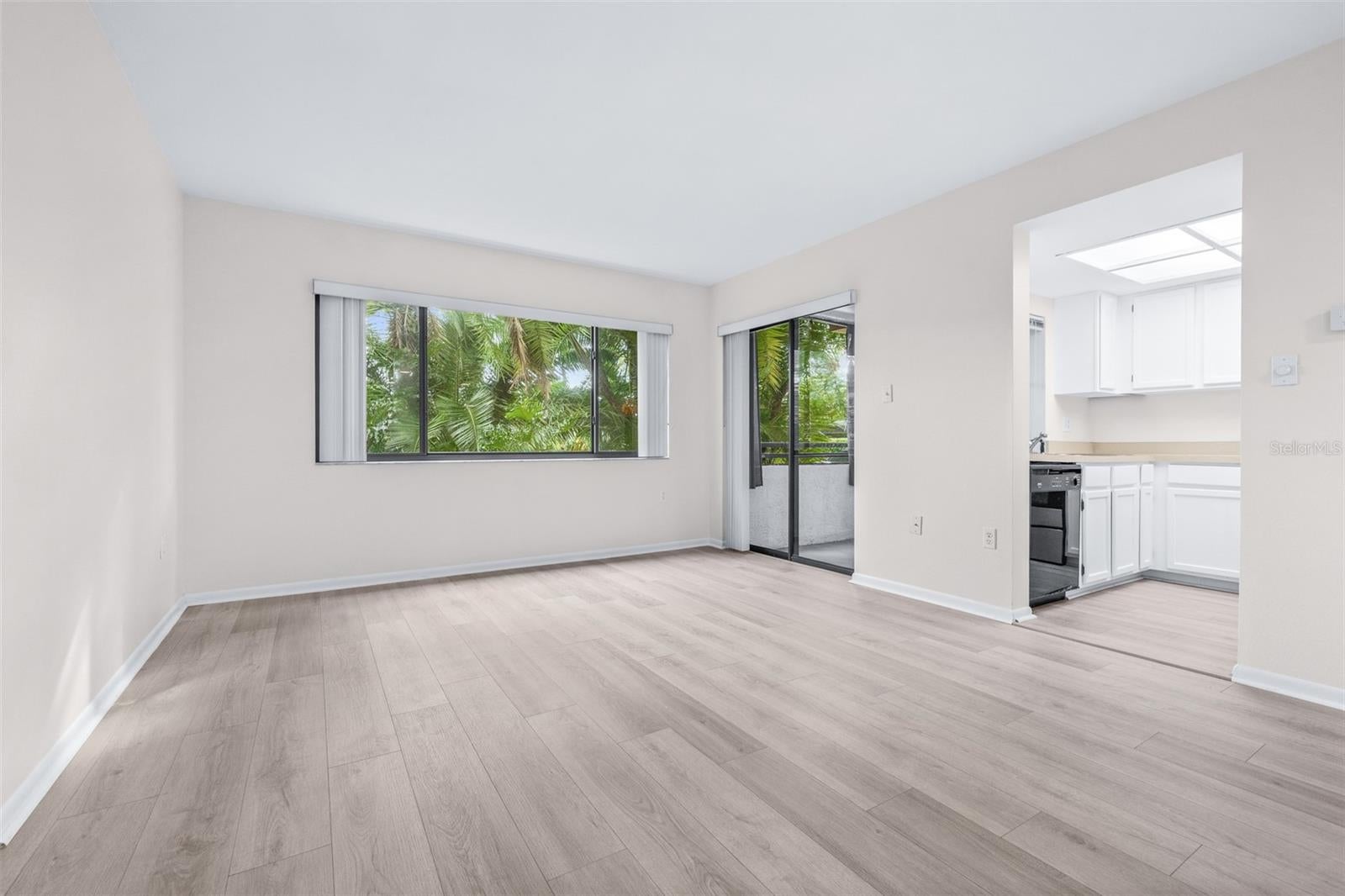 13602 S VILLAGE DRIVE 1107