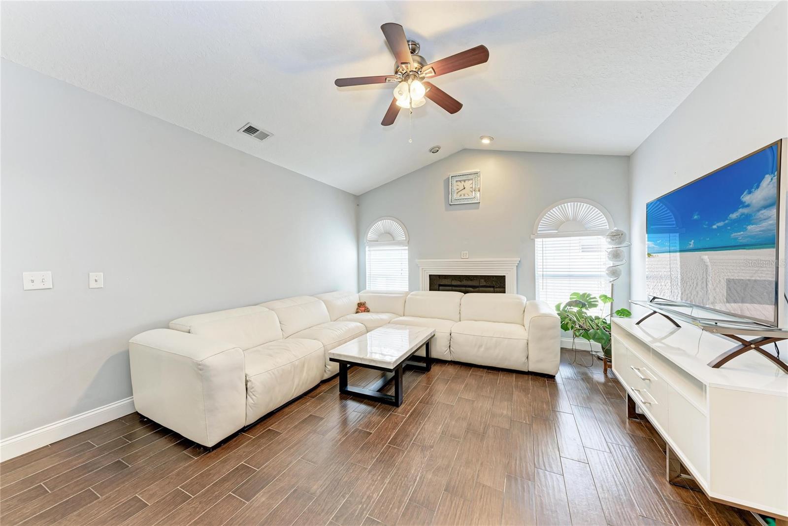 LAKEMONT HILLS PH II - Residential