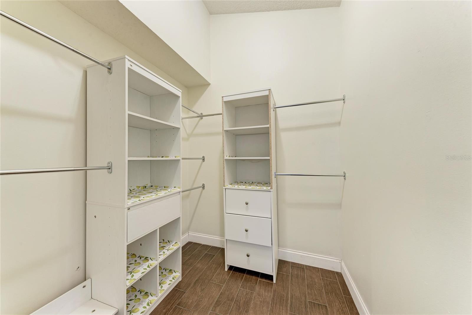 LAKEMONT HILLS PH II - Residential