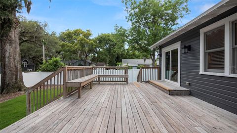 A home in LAKELAND