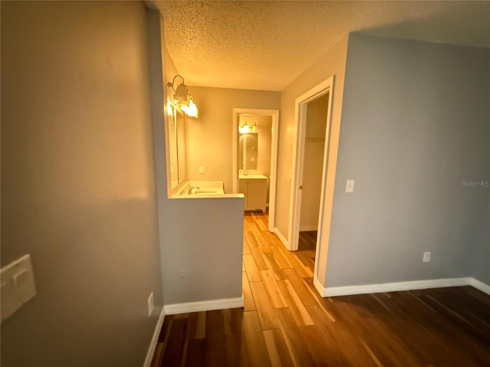 BVL LAKEPOINTE TWNHMS - Residential Lease