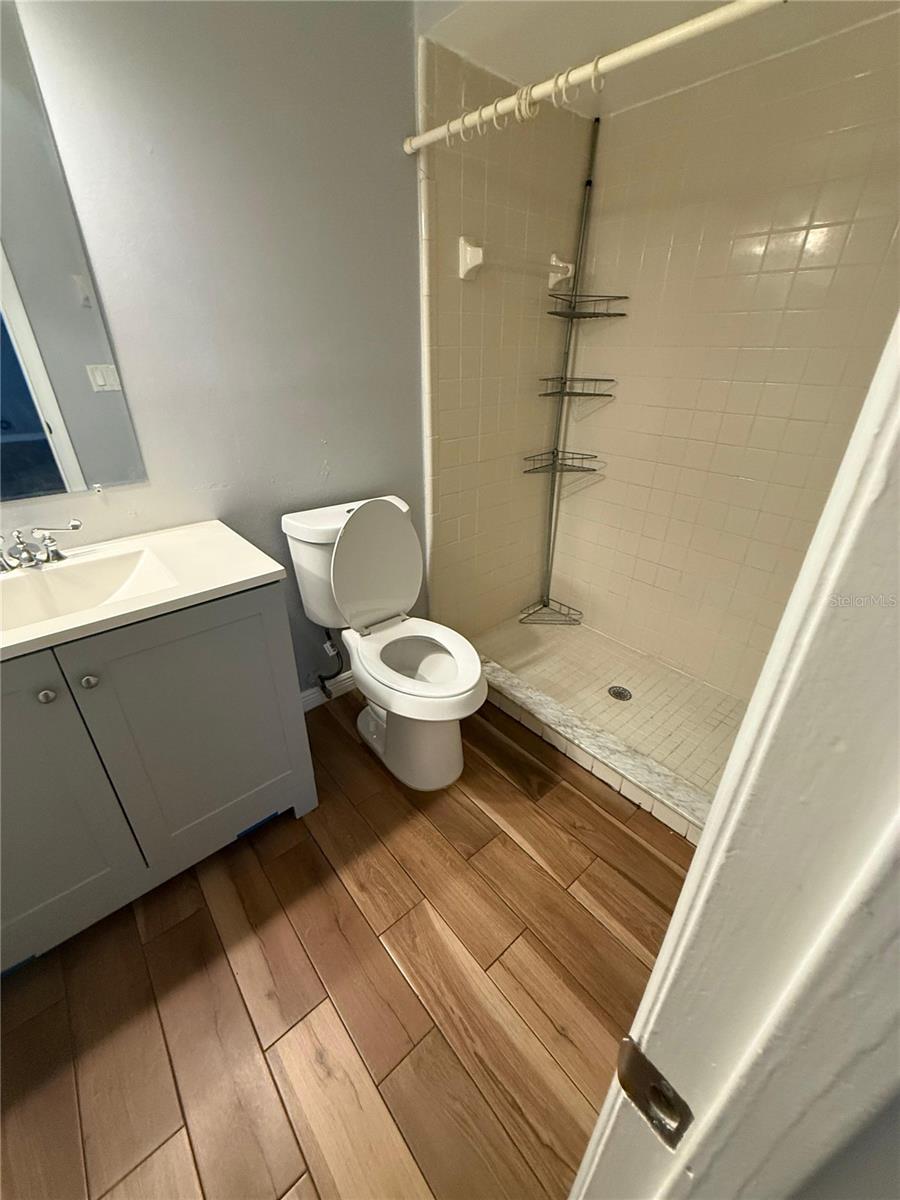 BVL LAKEPOINTE TWNHMS - Residential Lease