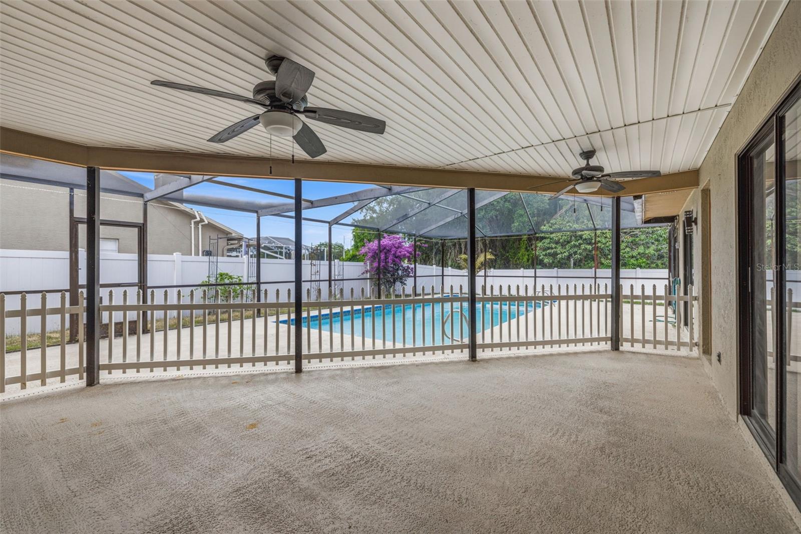 HUNTERS RIDGE - Residential