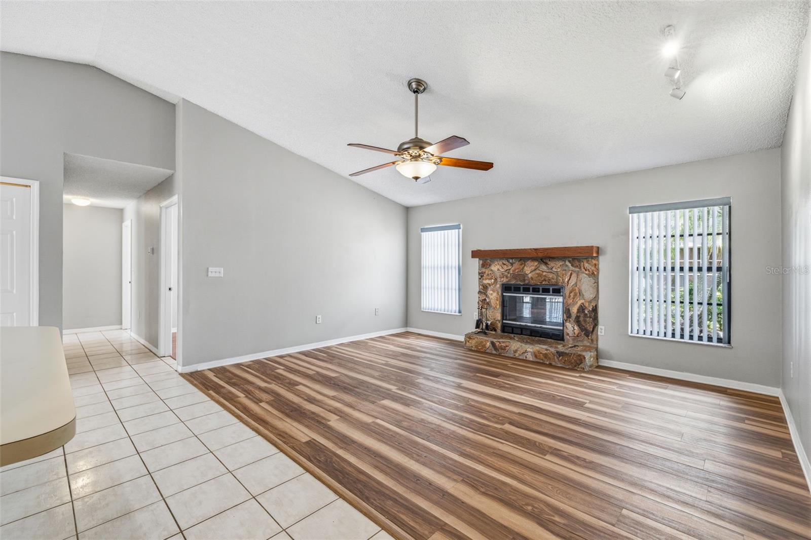 HUNTERS RIDGE - Residential