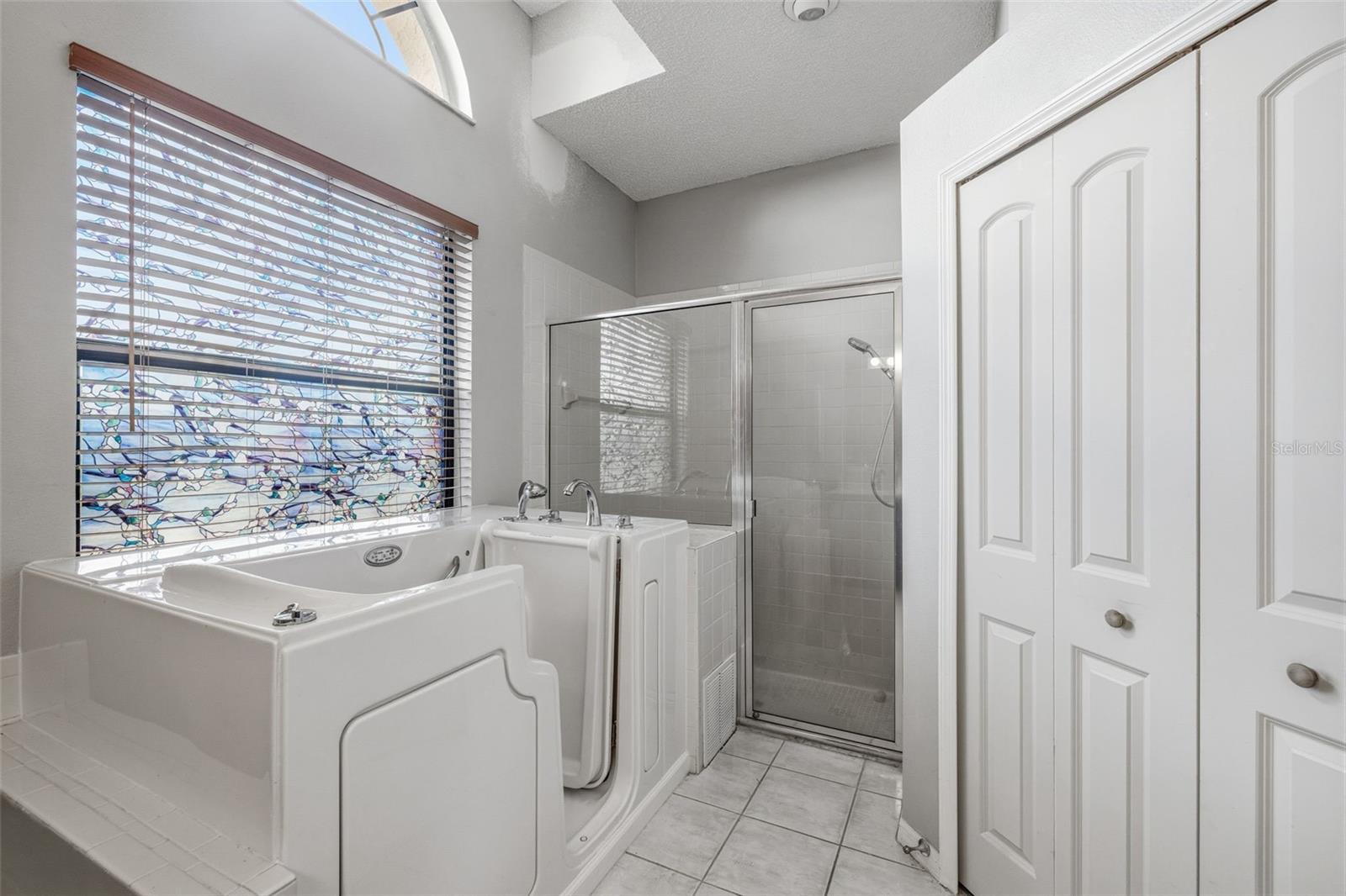 HUNTERS RIDGE - Residential