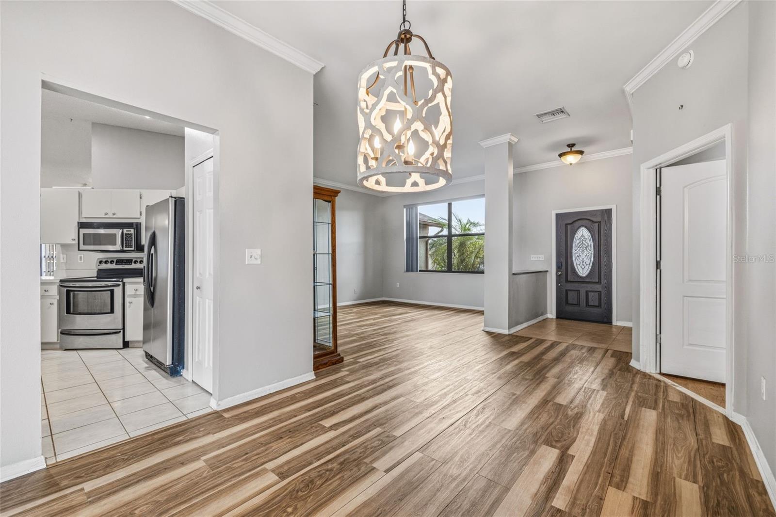 HUNTERS RIDGE - Residential
