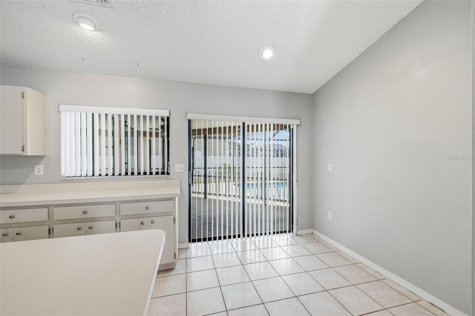 HUNTERS RIDGE - Residential
