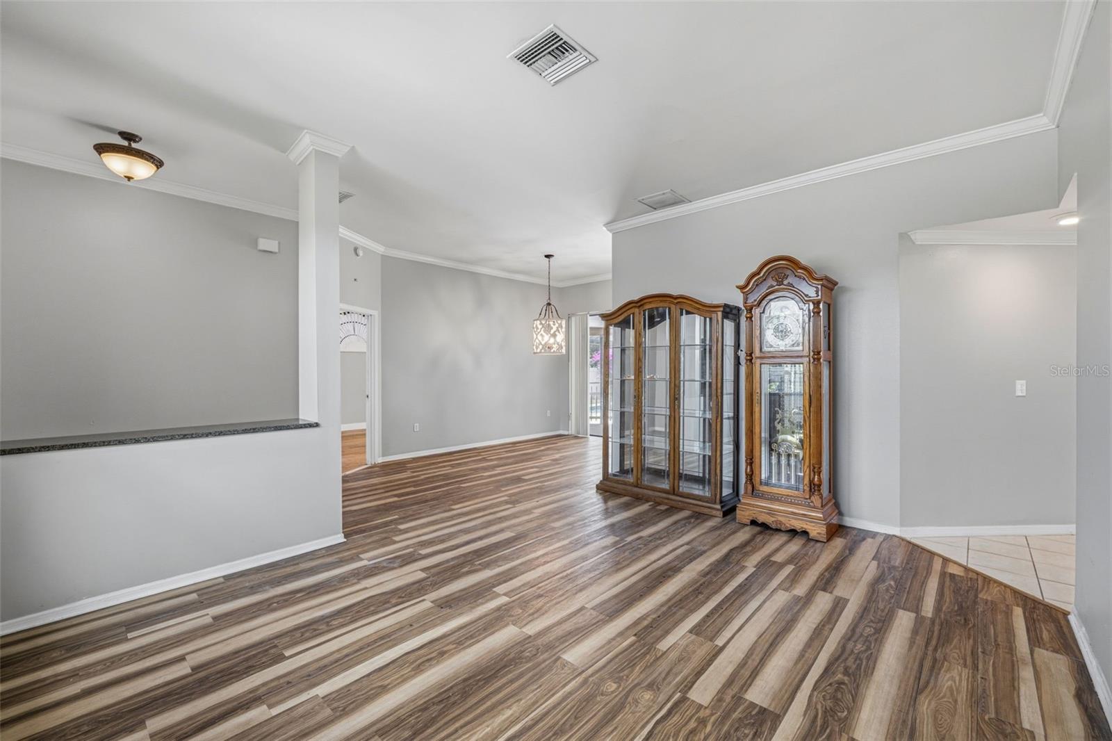HUNTERS RIDGE - Residential