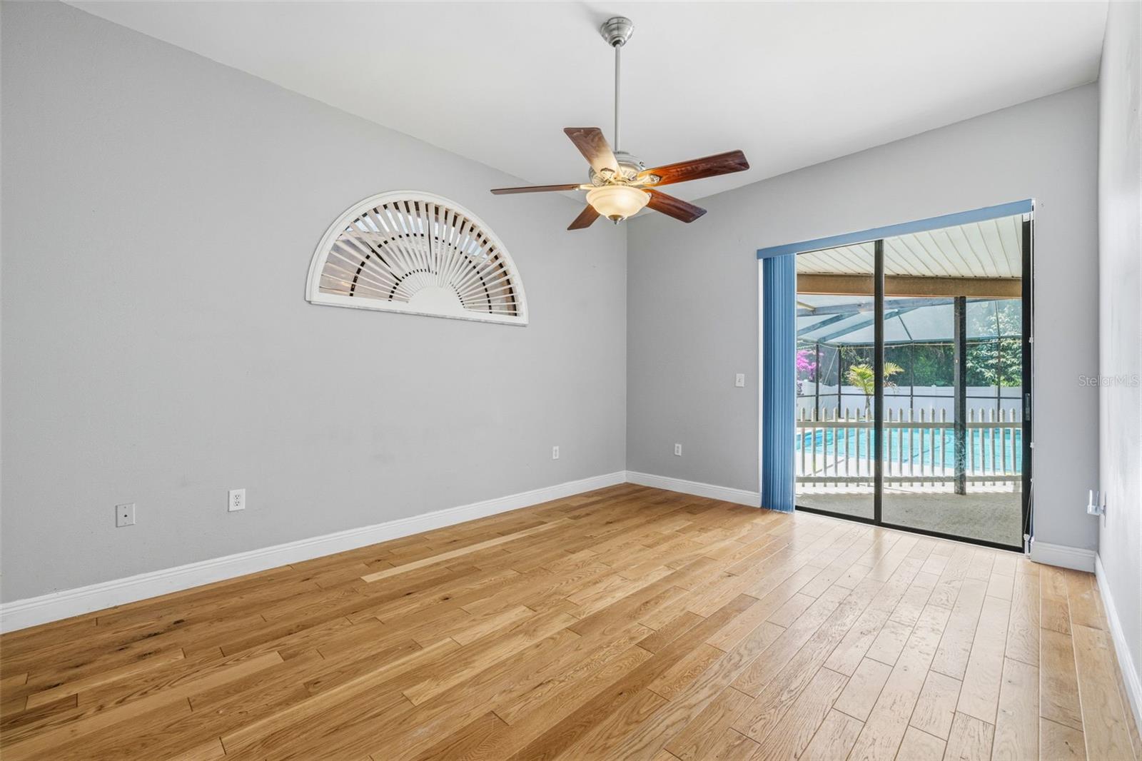 HUNTERS RIDGE - Residential