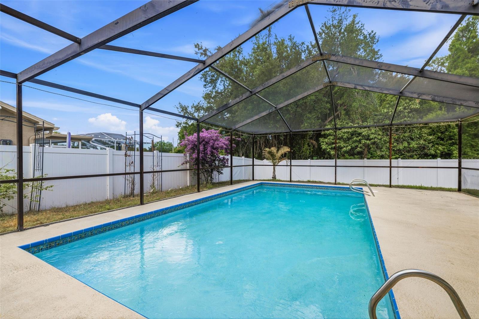 HUNTERS RIDGE - Residential