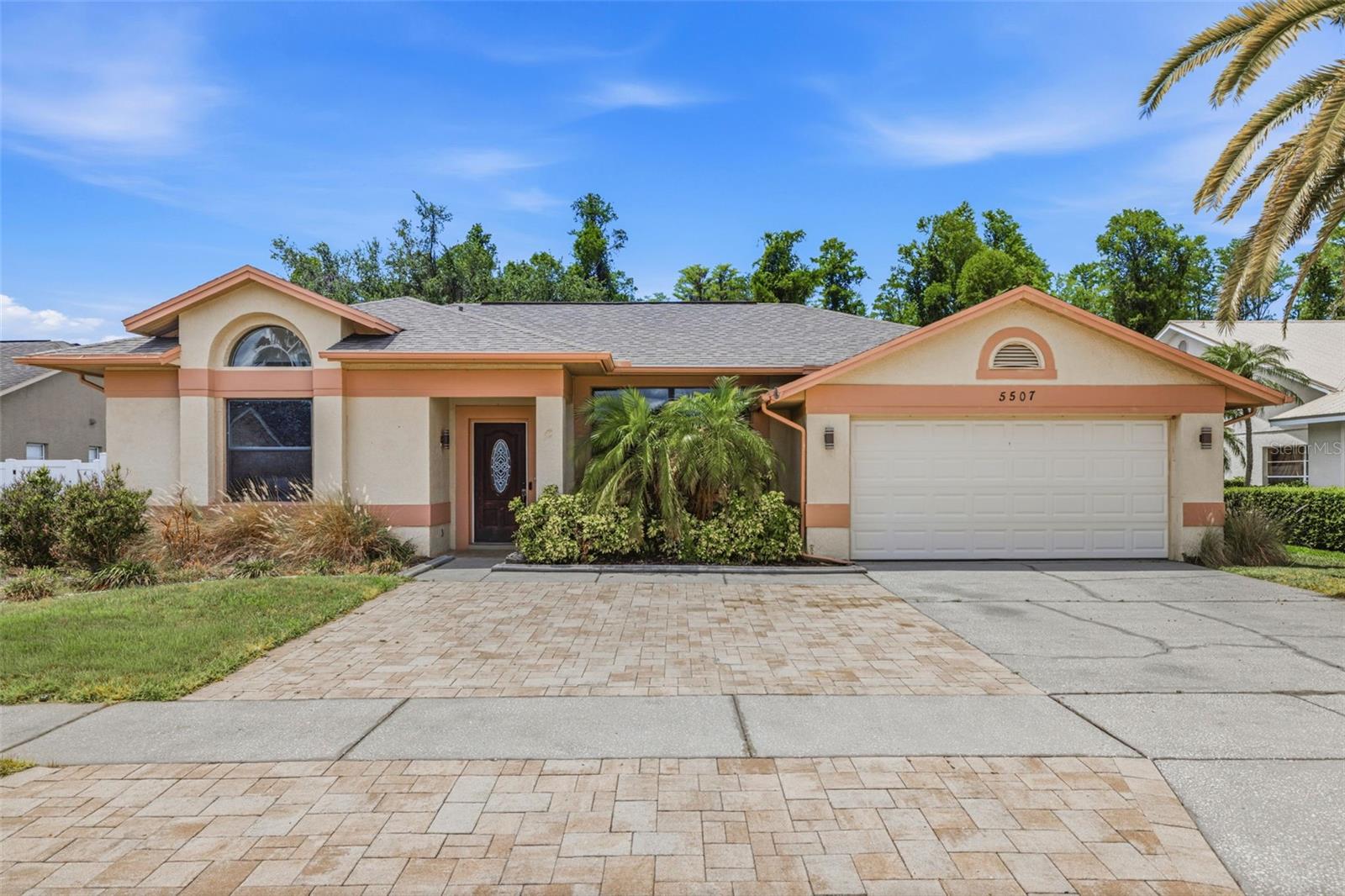 HUNTERS RIDGE - Residential