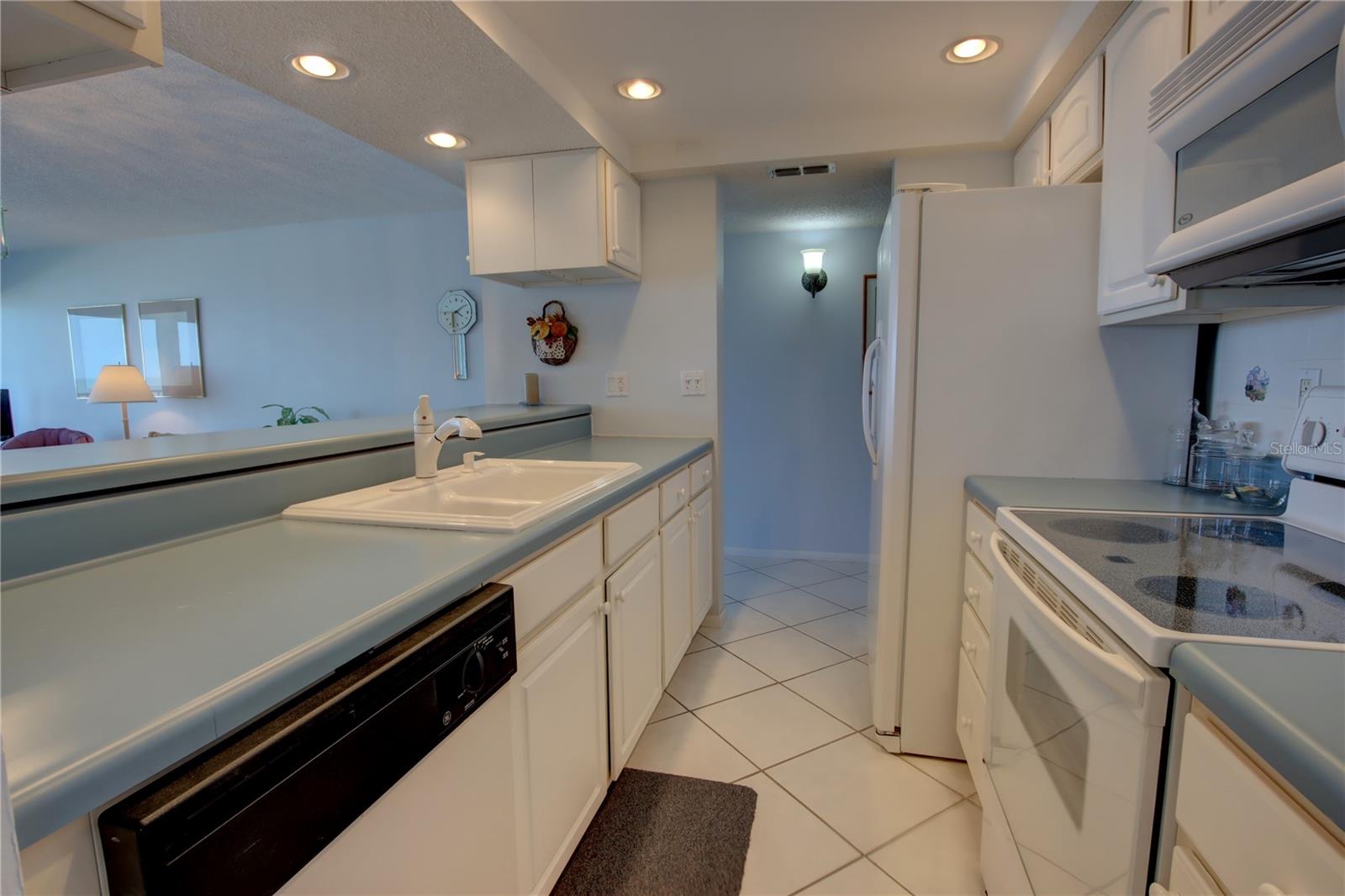 OCEAN VIEW TOWERS/SMYRNA BEACH CLUB - Residential