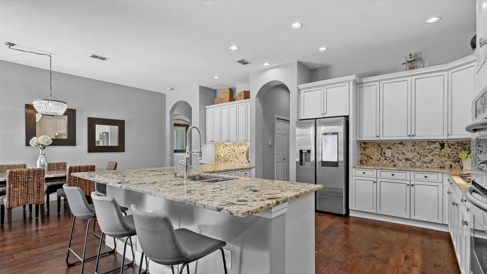 WELLINGTON MANOR PH 2 - Residential