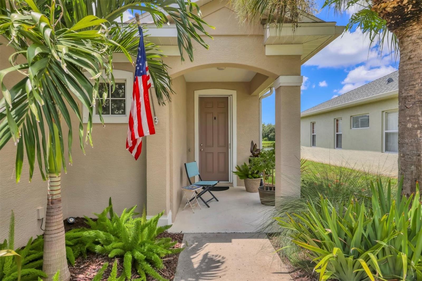 1630 WHITE BREEZE COVE