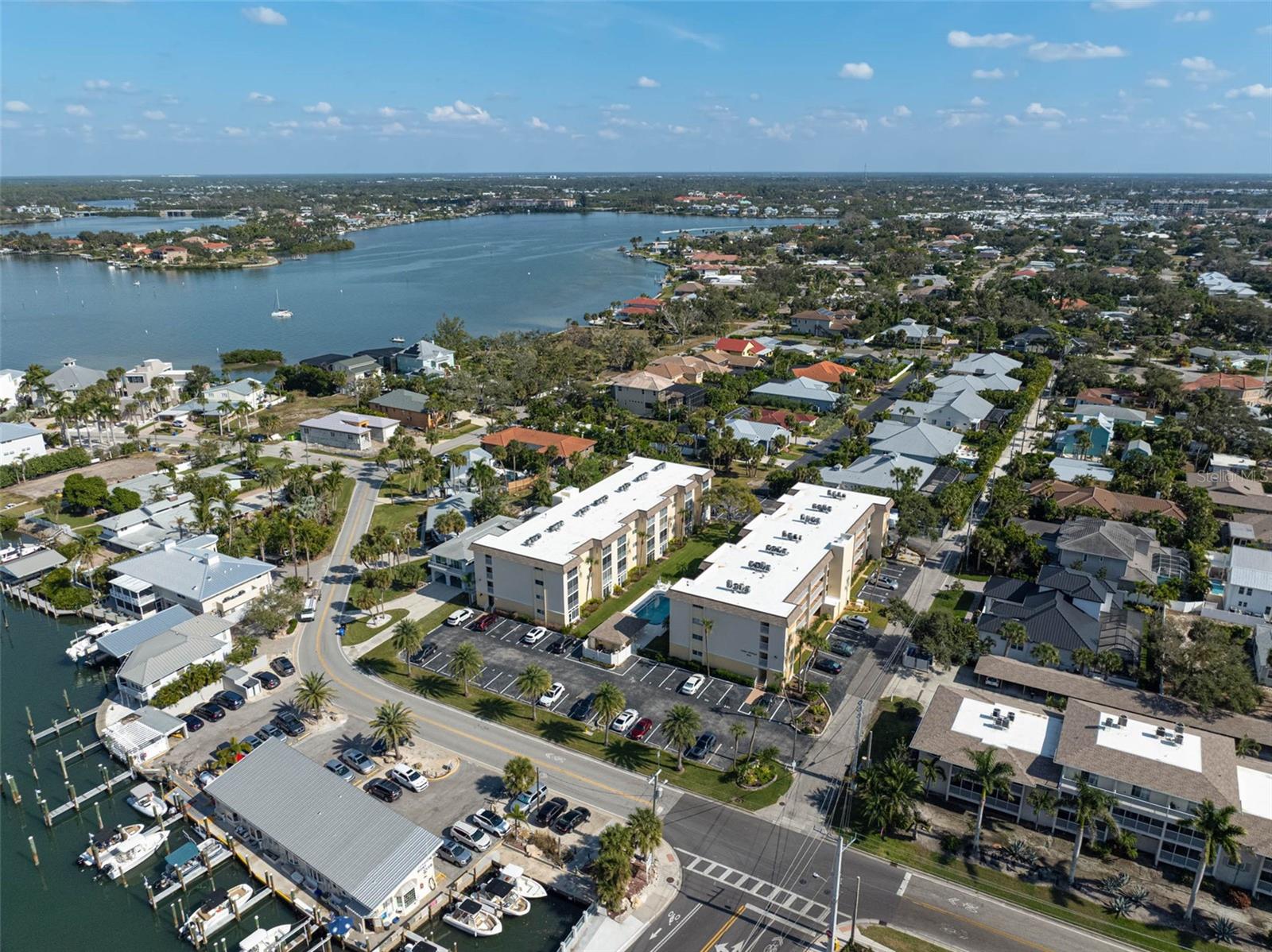 CASA SEVILLE - Residential