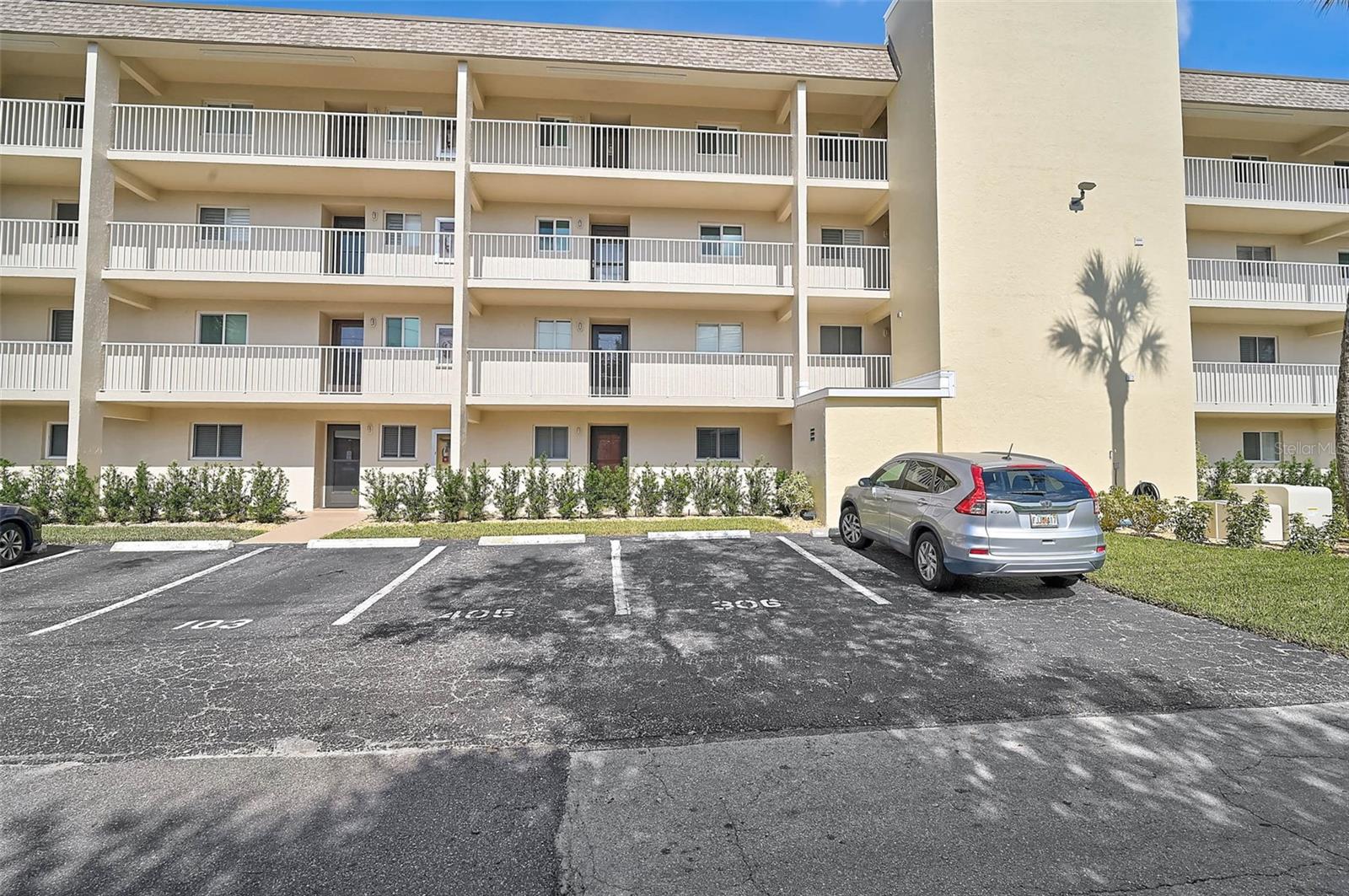 995 LAGUNA DRIVE 103