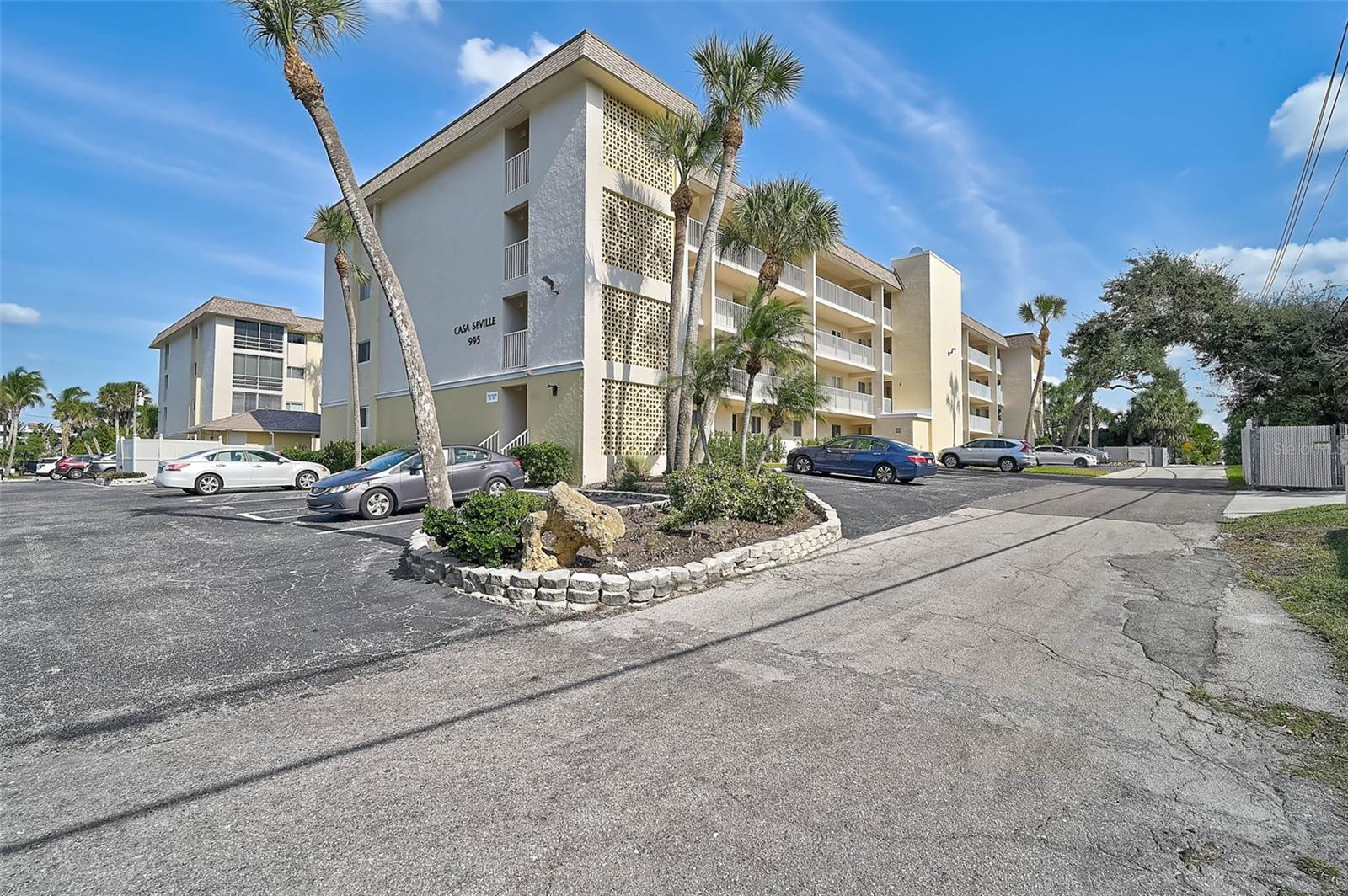 CASA SEVILLE - Residential