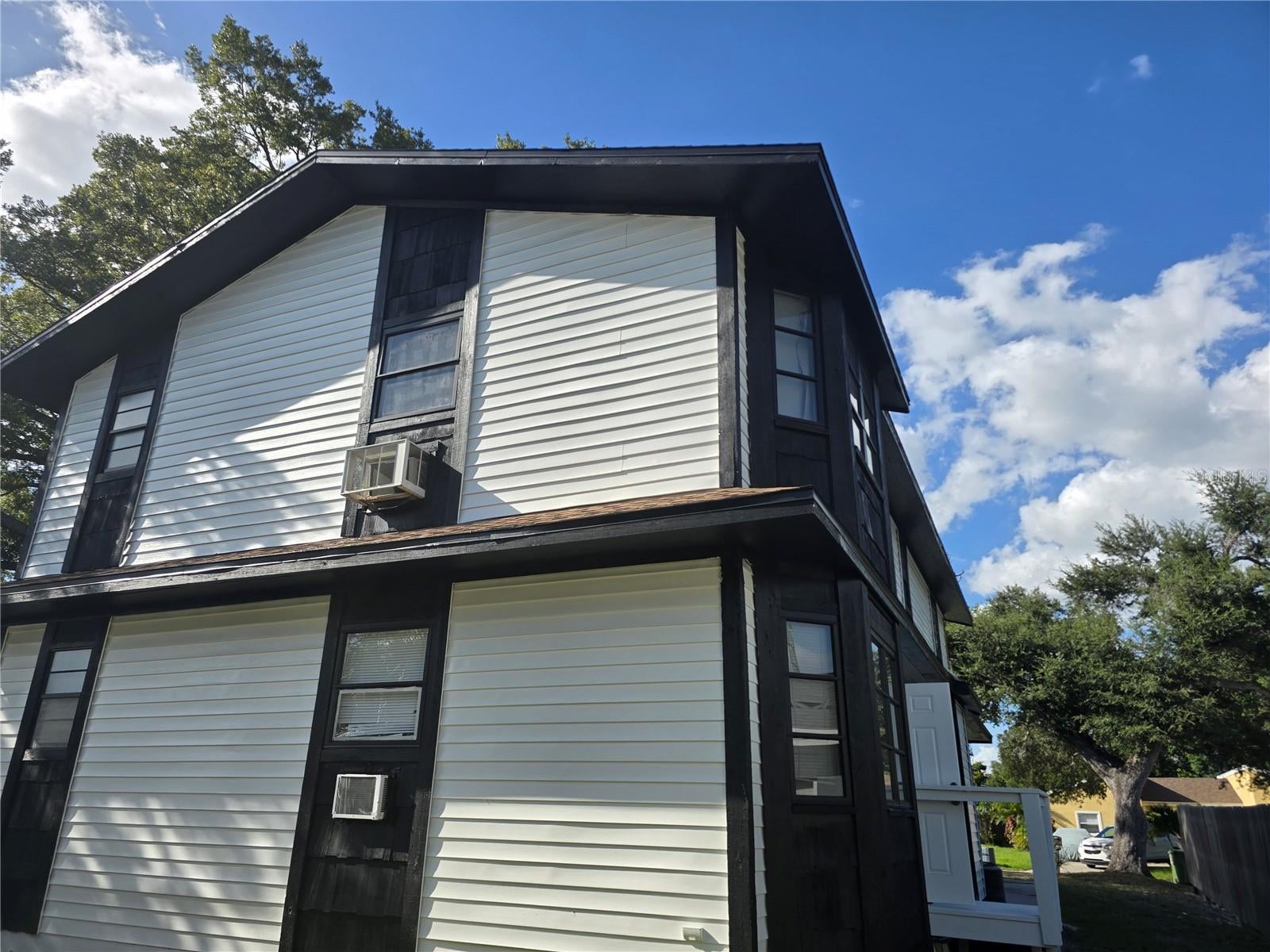 3160 ASPINWALL STREET