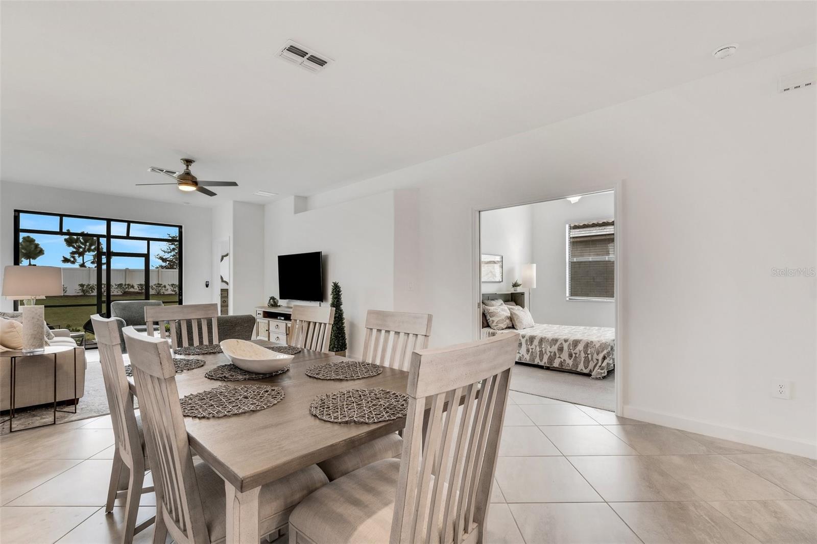 LORRAINE LAKES PH I - Residential Lease