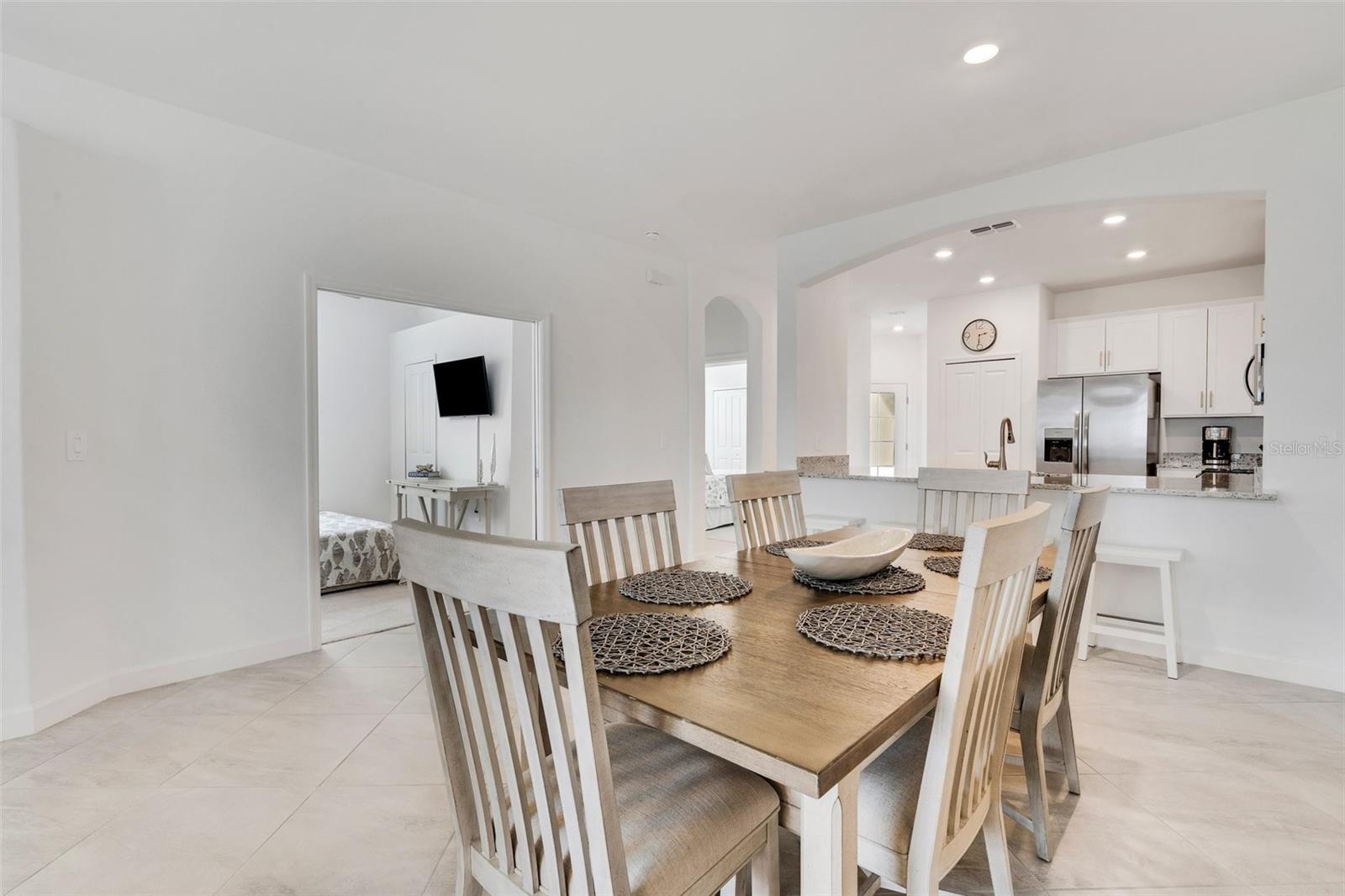 LORRAINE LAKES PH I - Residential Lease