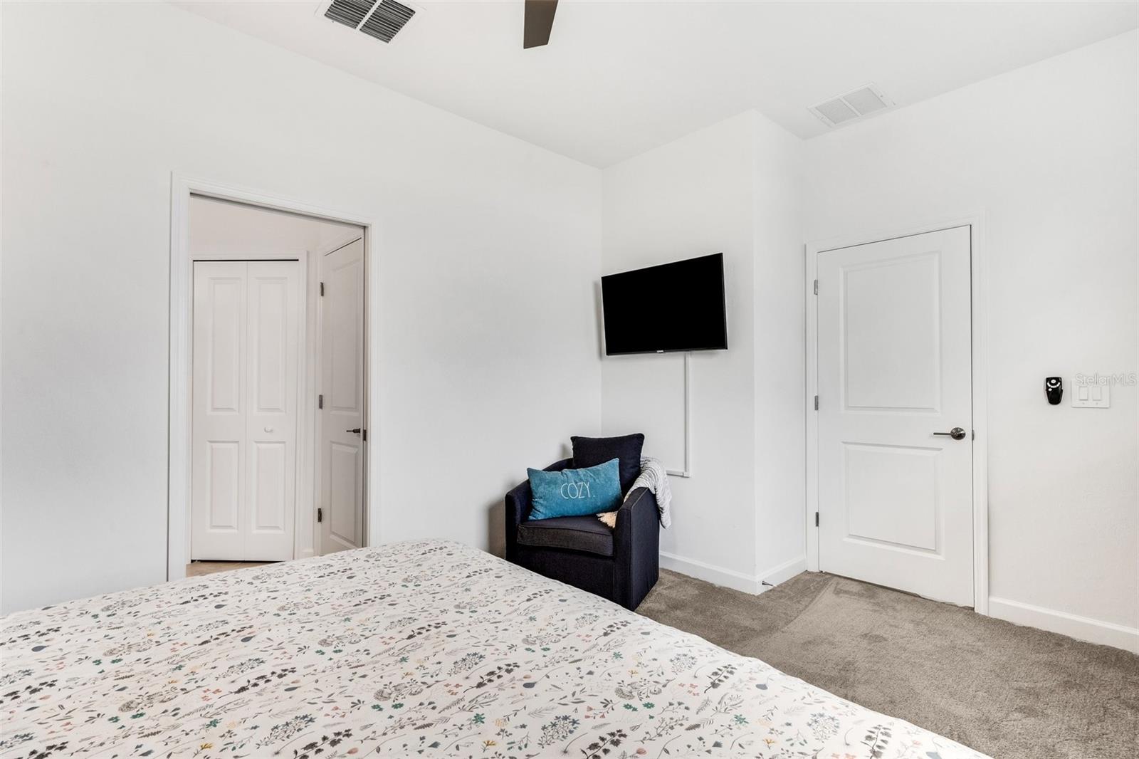 LORRAINE LAKES PH I - Residential Lease