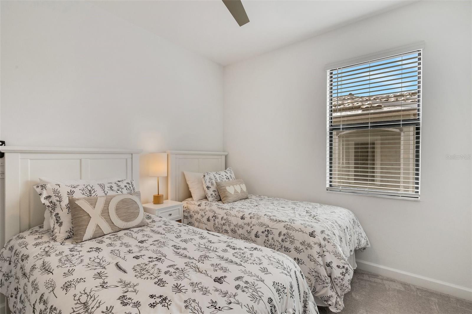LORRAINE LAKES PH I - Residential Lease
